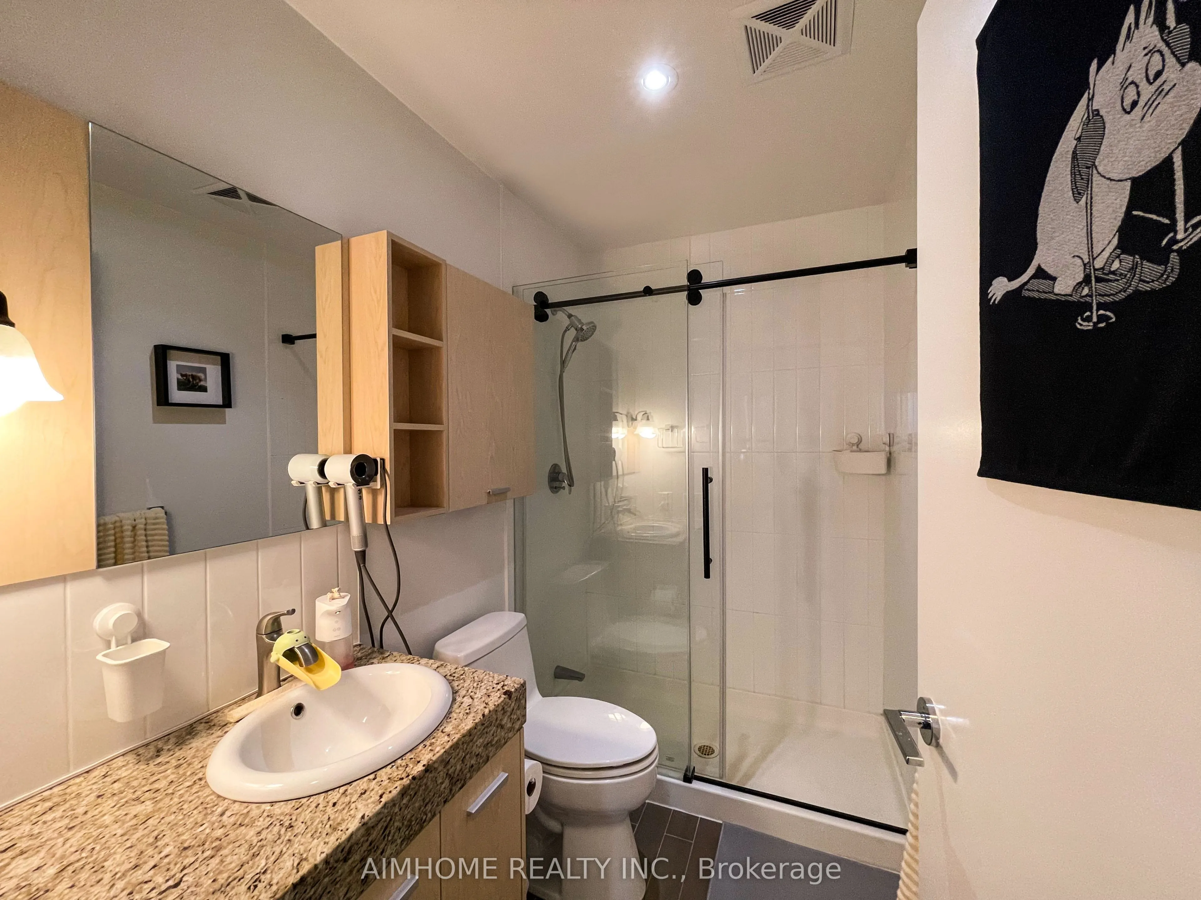 29 Singer Court #1802