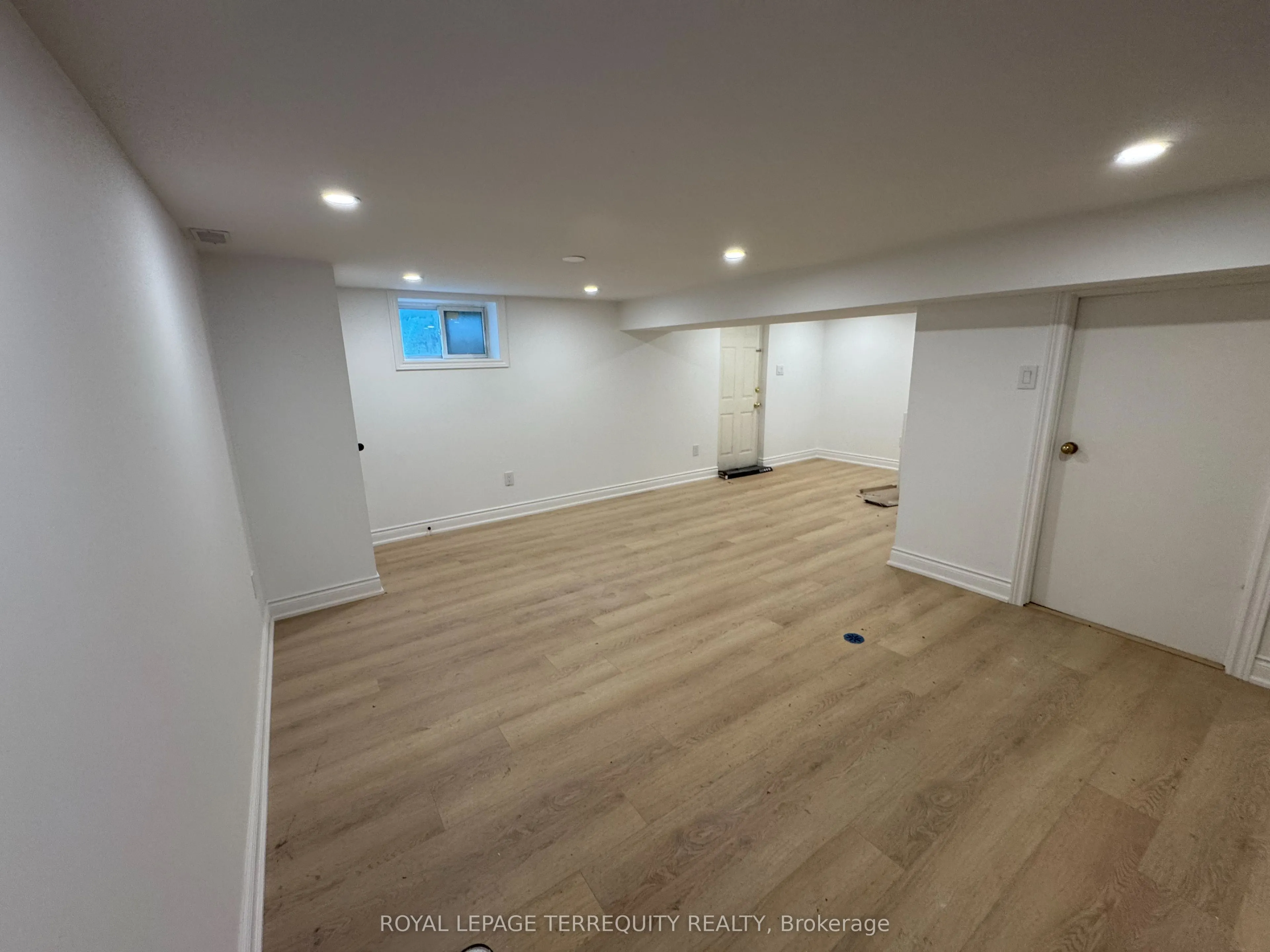 191 Finch Avenue W