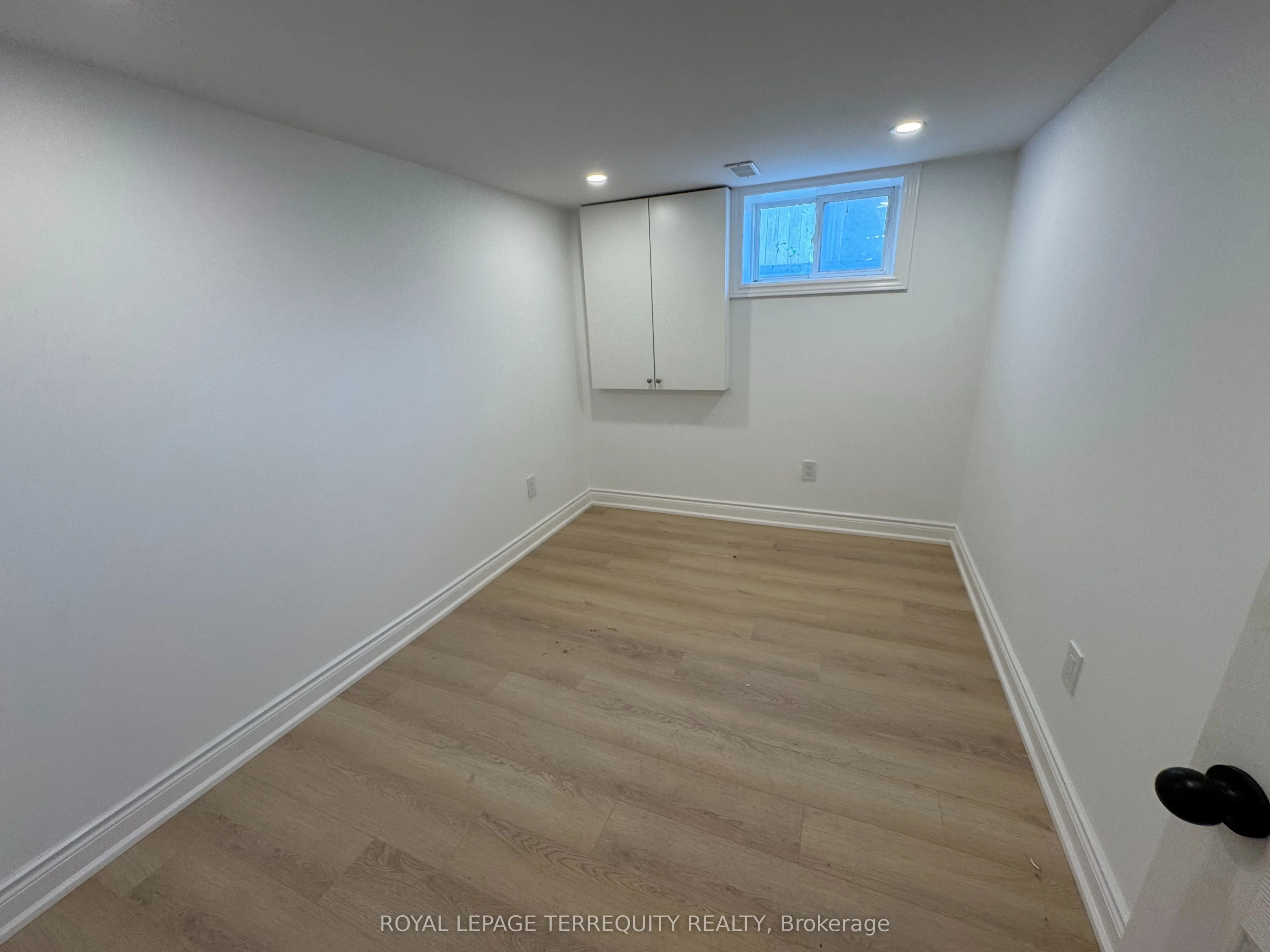 191 Finch Avenue W