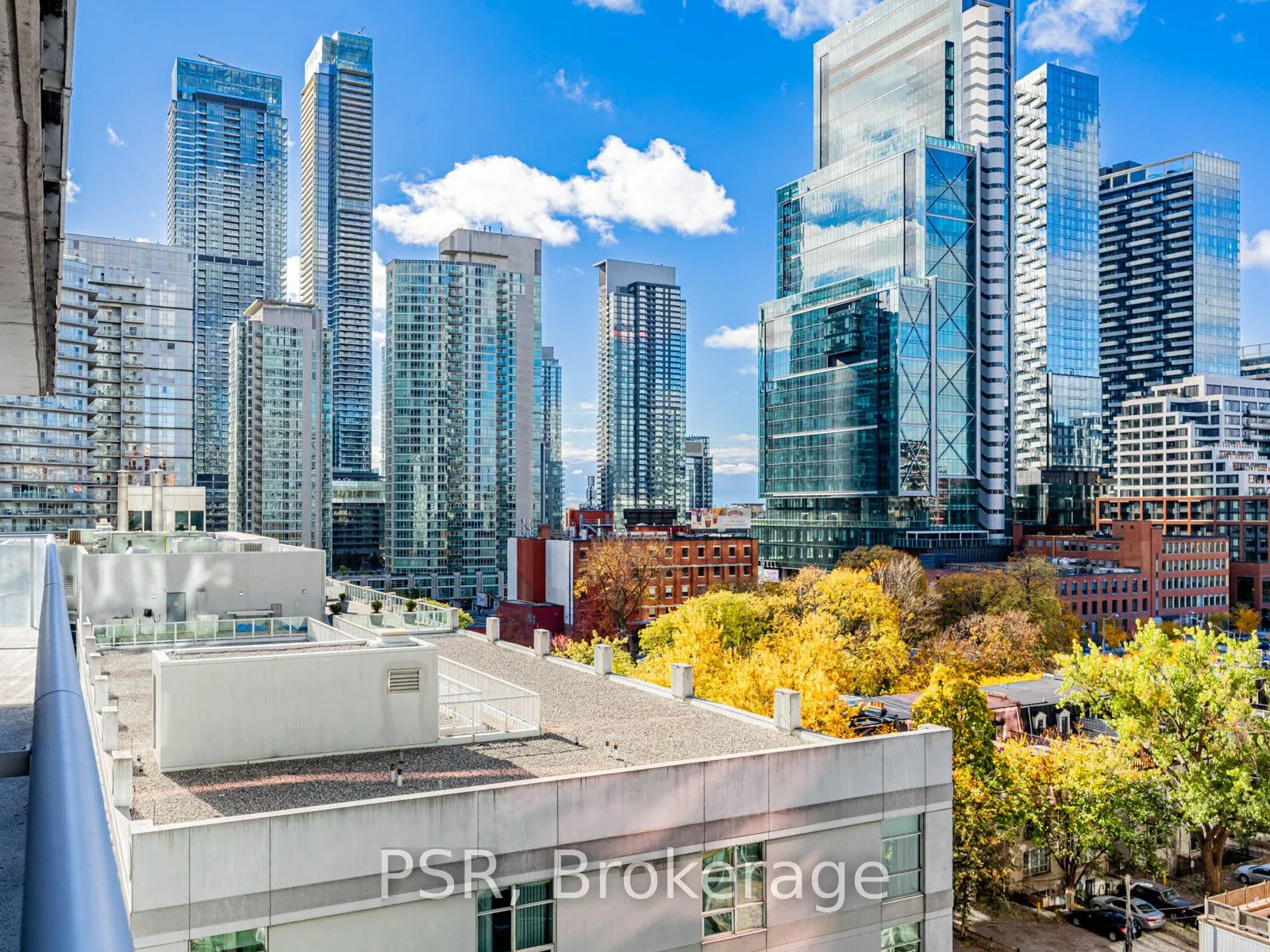 375 King Street W #801