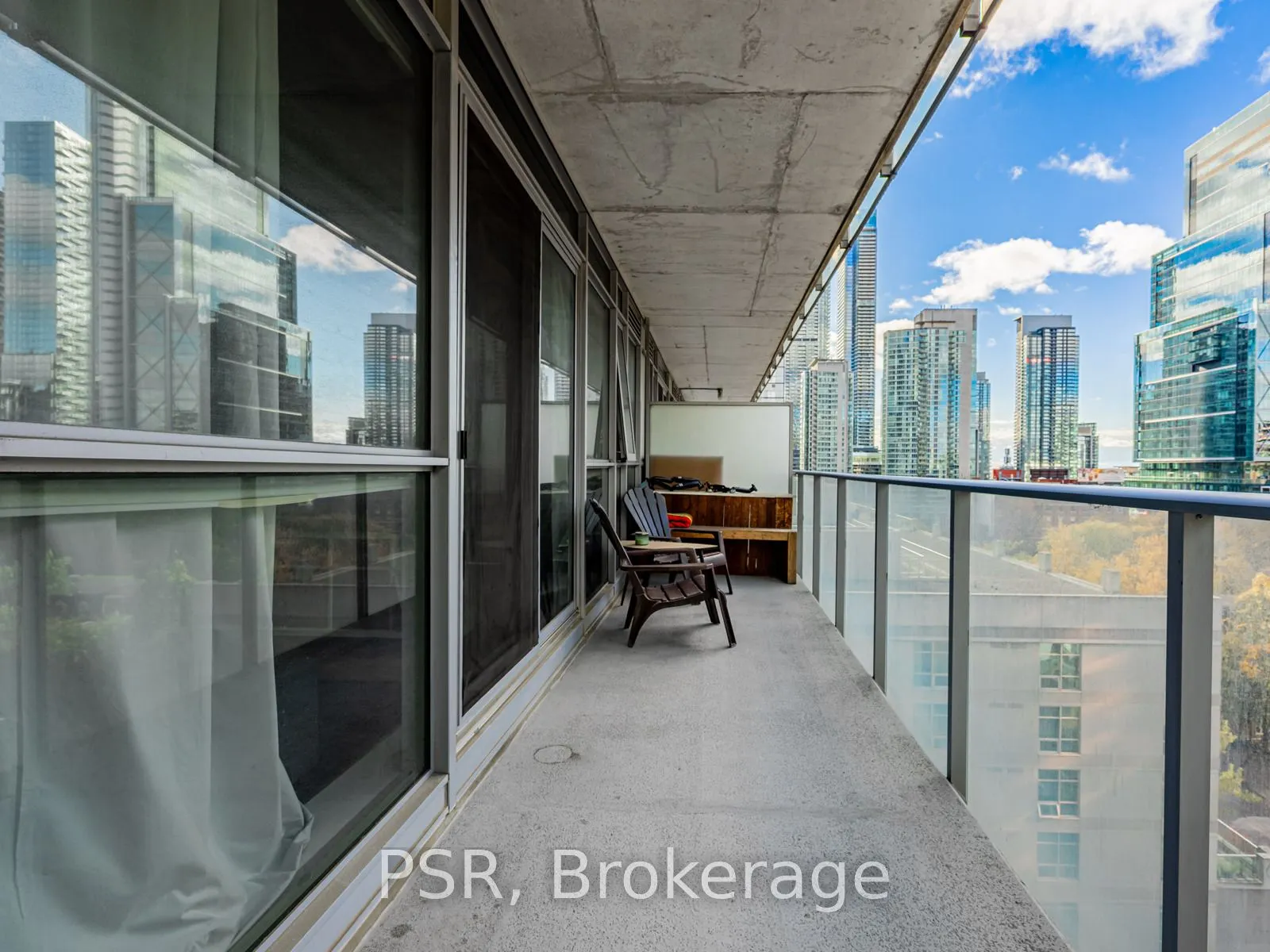 375 King Street W #801