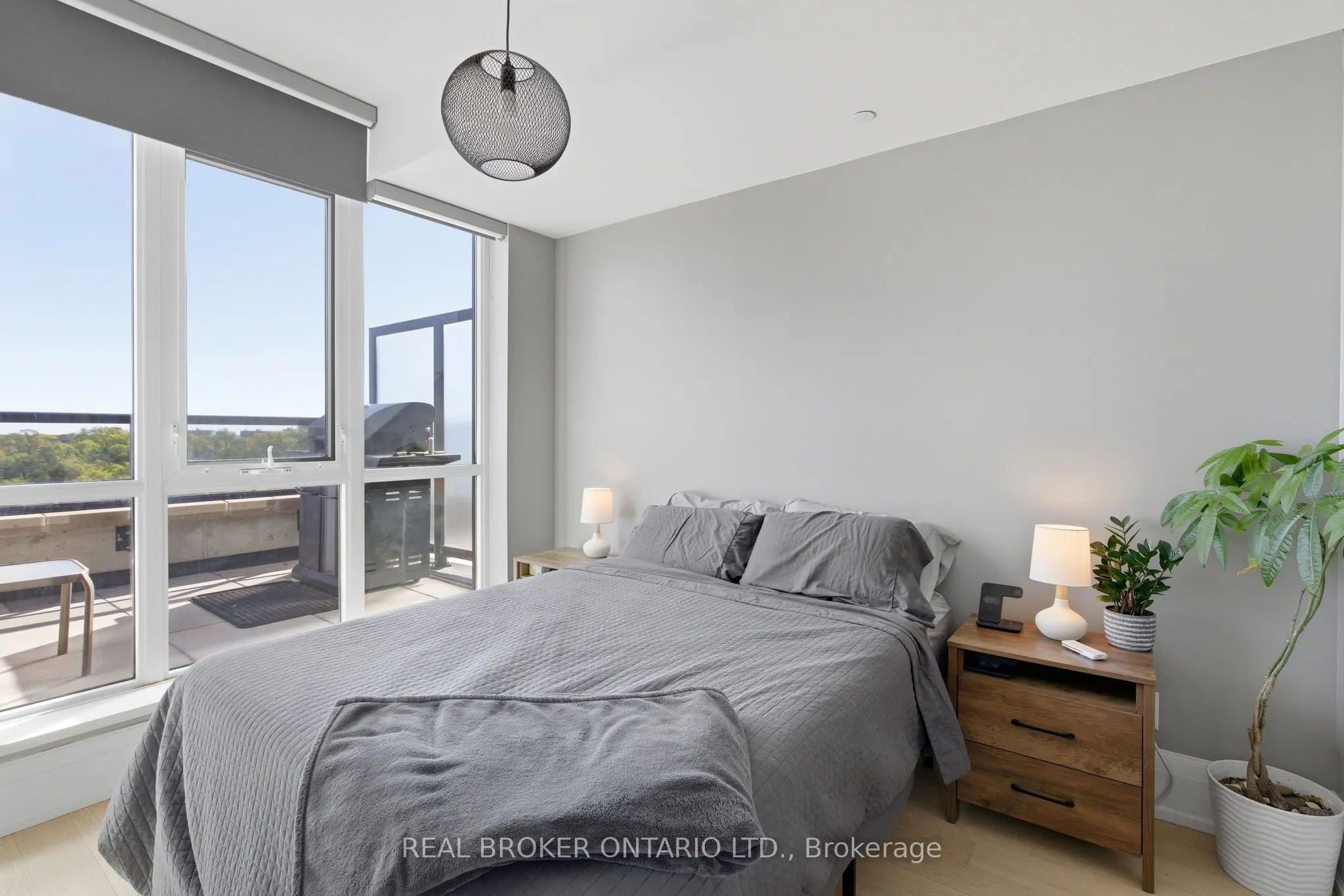 25 Malcolm Road #606