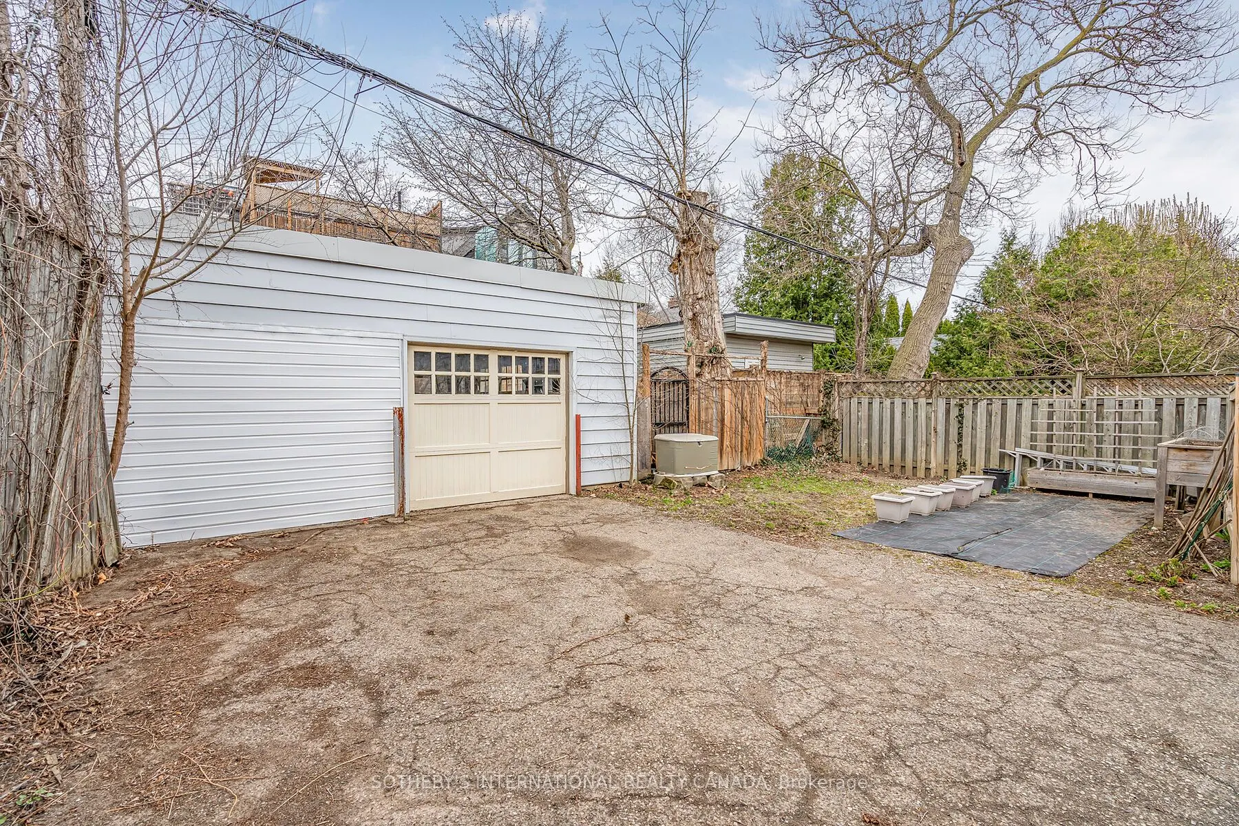 12 Belsize Drive