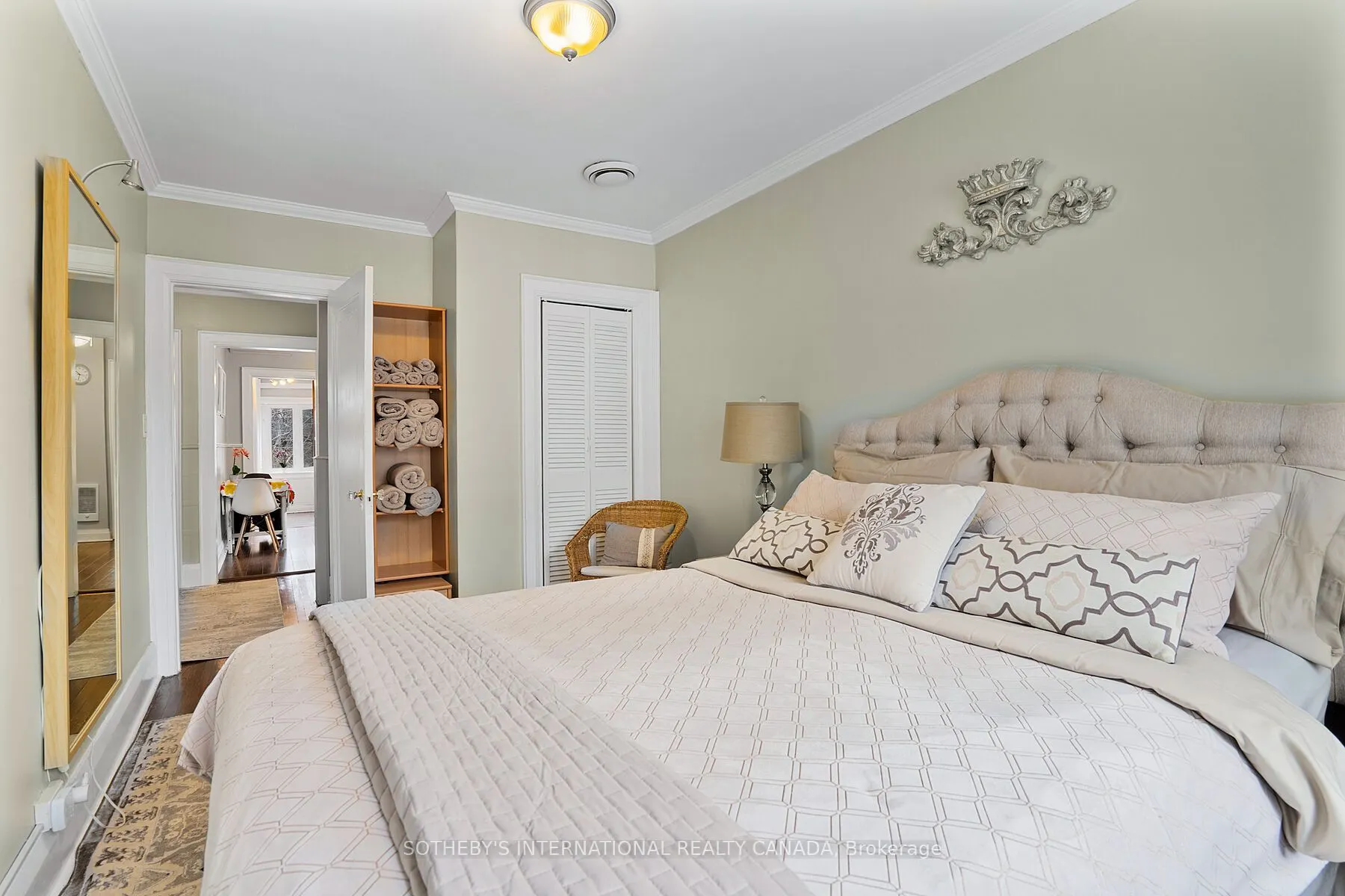 12 Belsize Drive