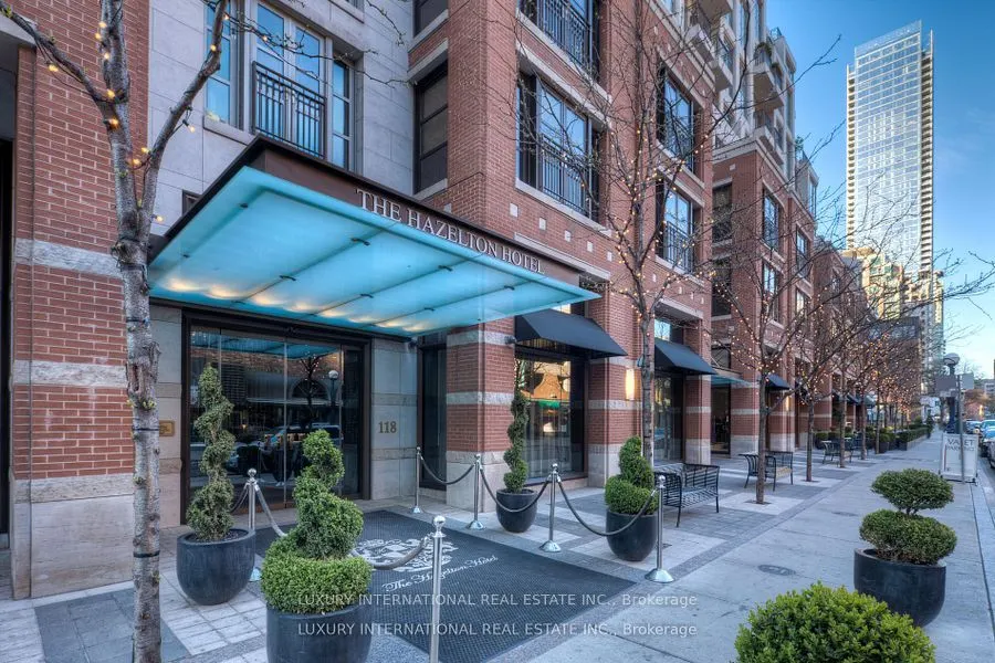 118 Yorkville Avenue #703