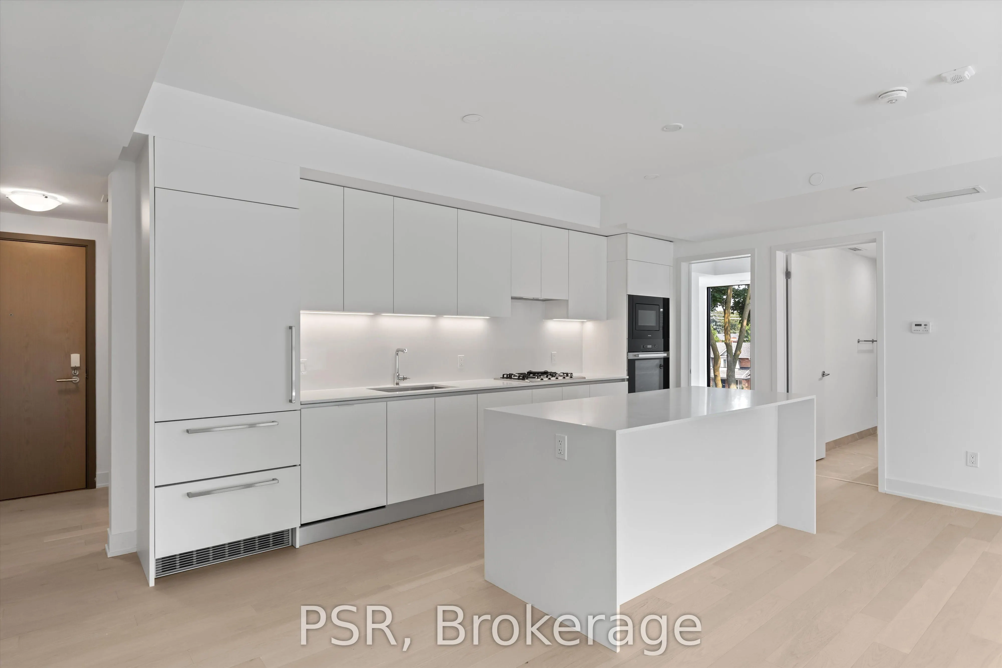 200 Keewatin Avenue #304
