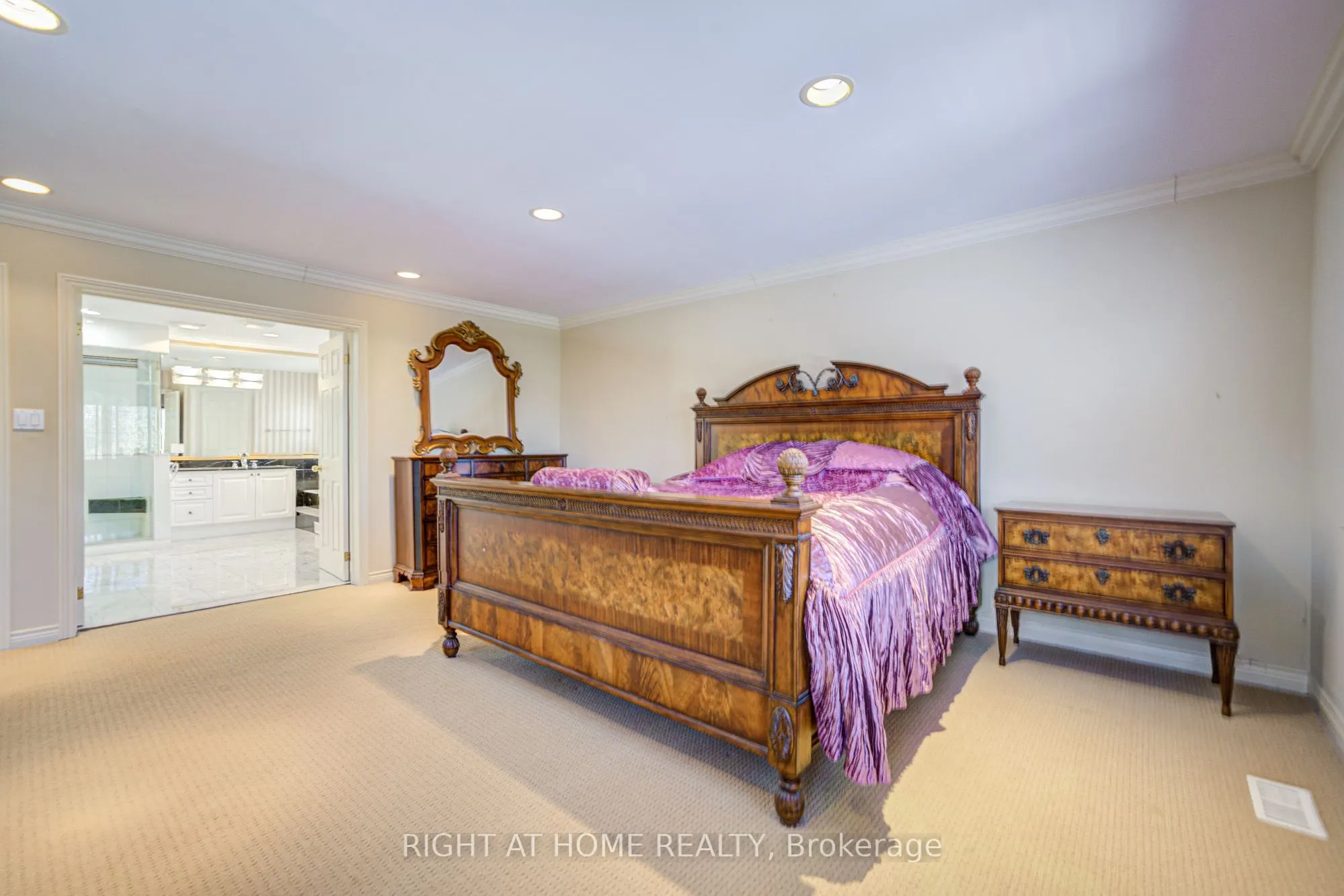 49 Arjay Crescent