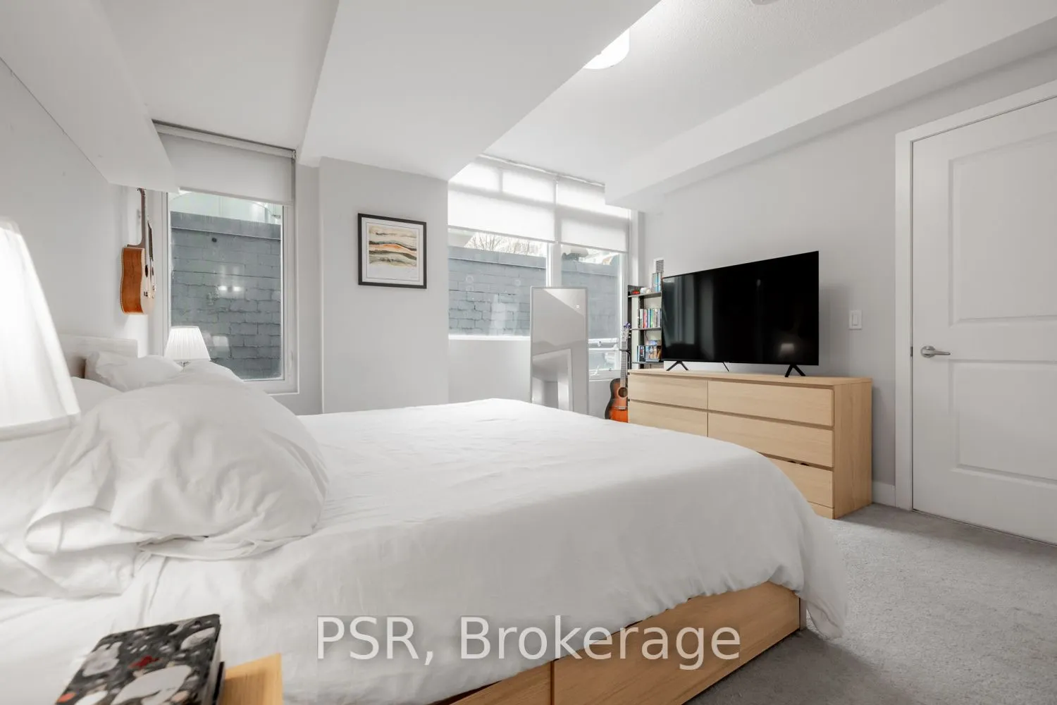 68 Merton Street #202