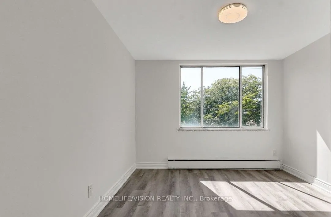 18 Kenrae Road #12