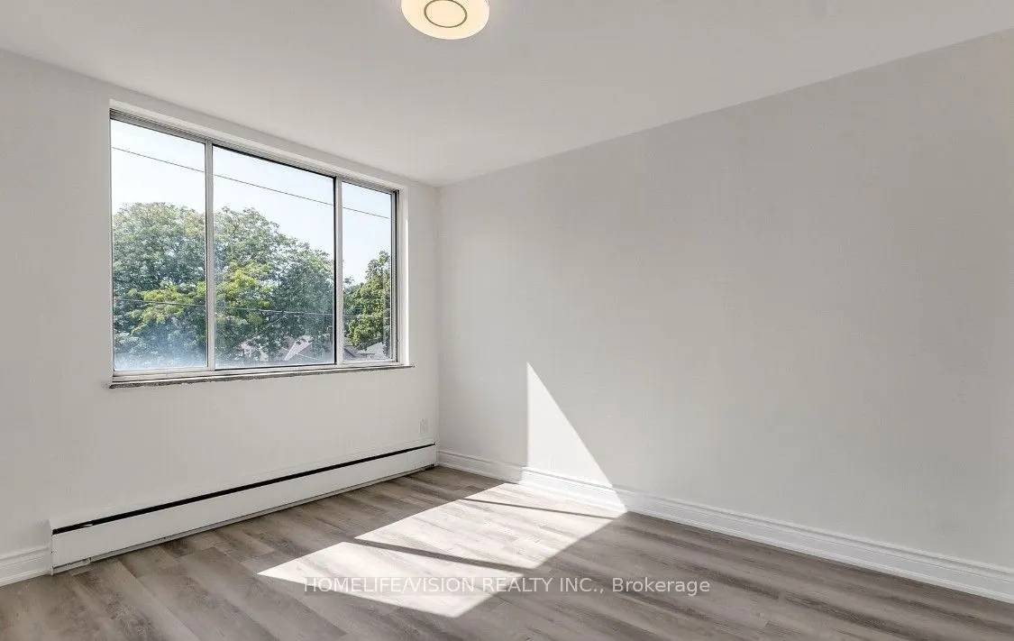 18 Kenrae Road #12