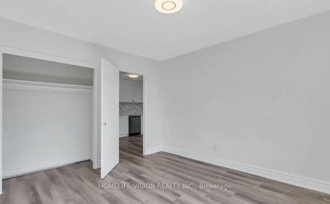 18 Kenrae Road #12