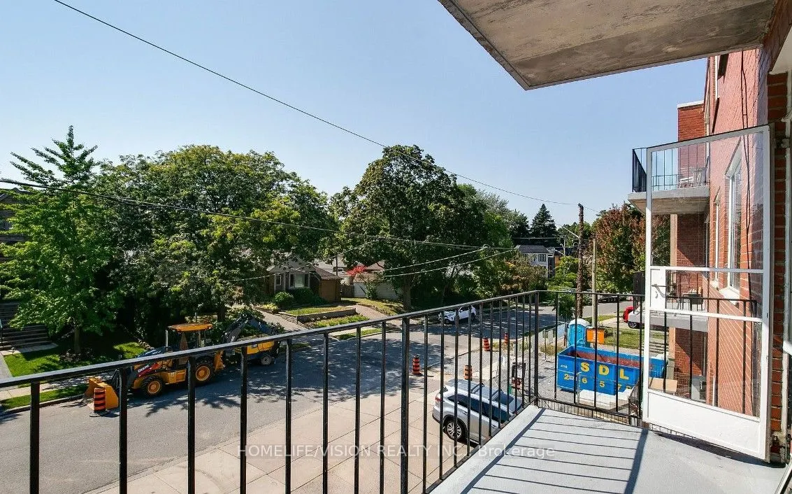 18 Kenrae Road #12