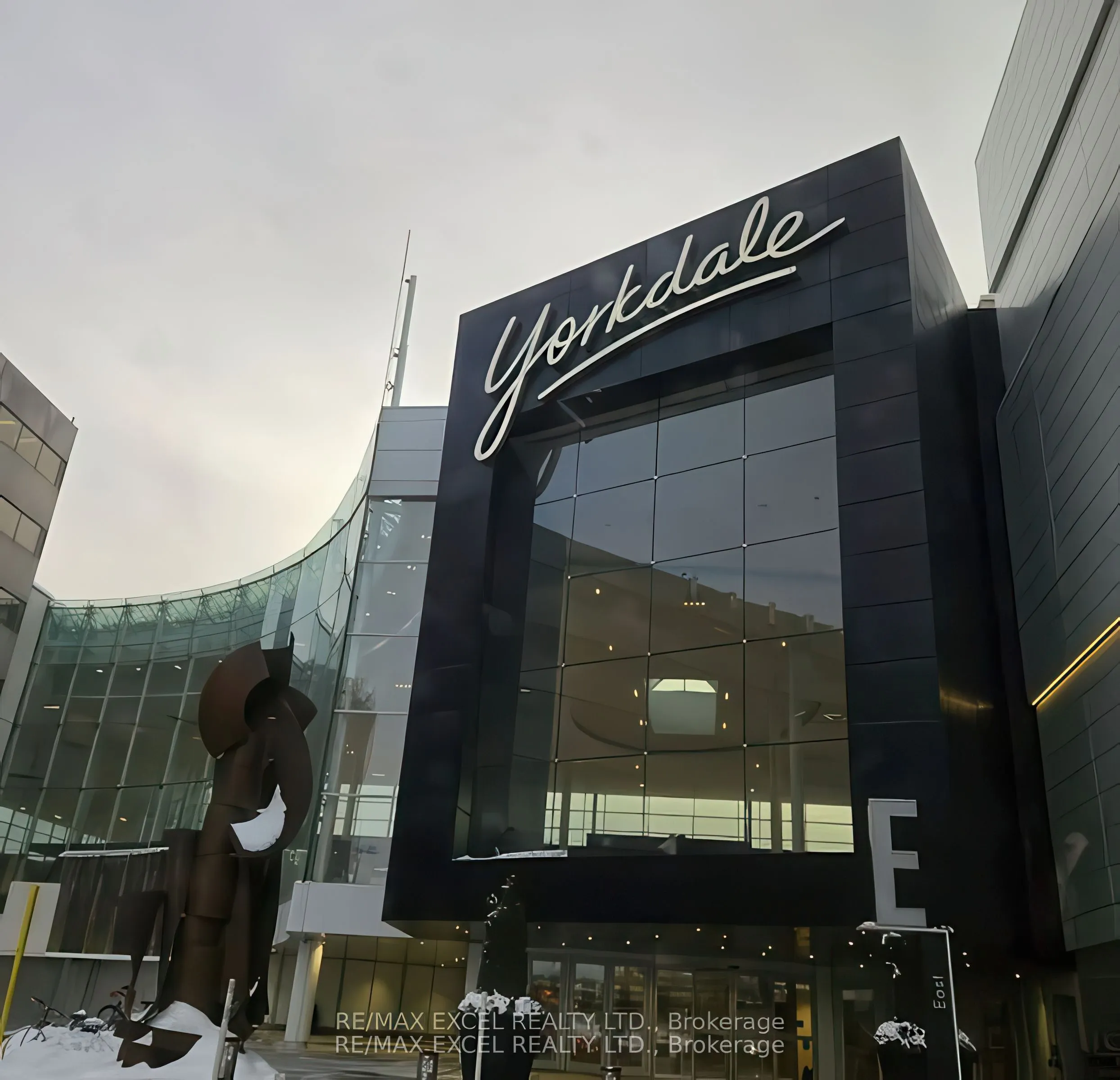 920 Sheppard Avenue W #711