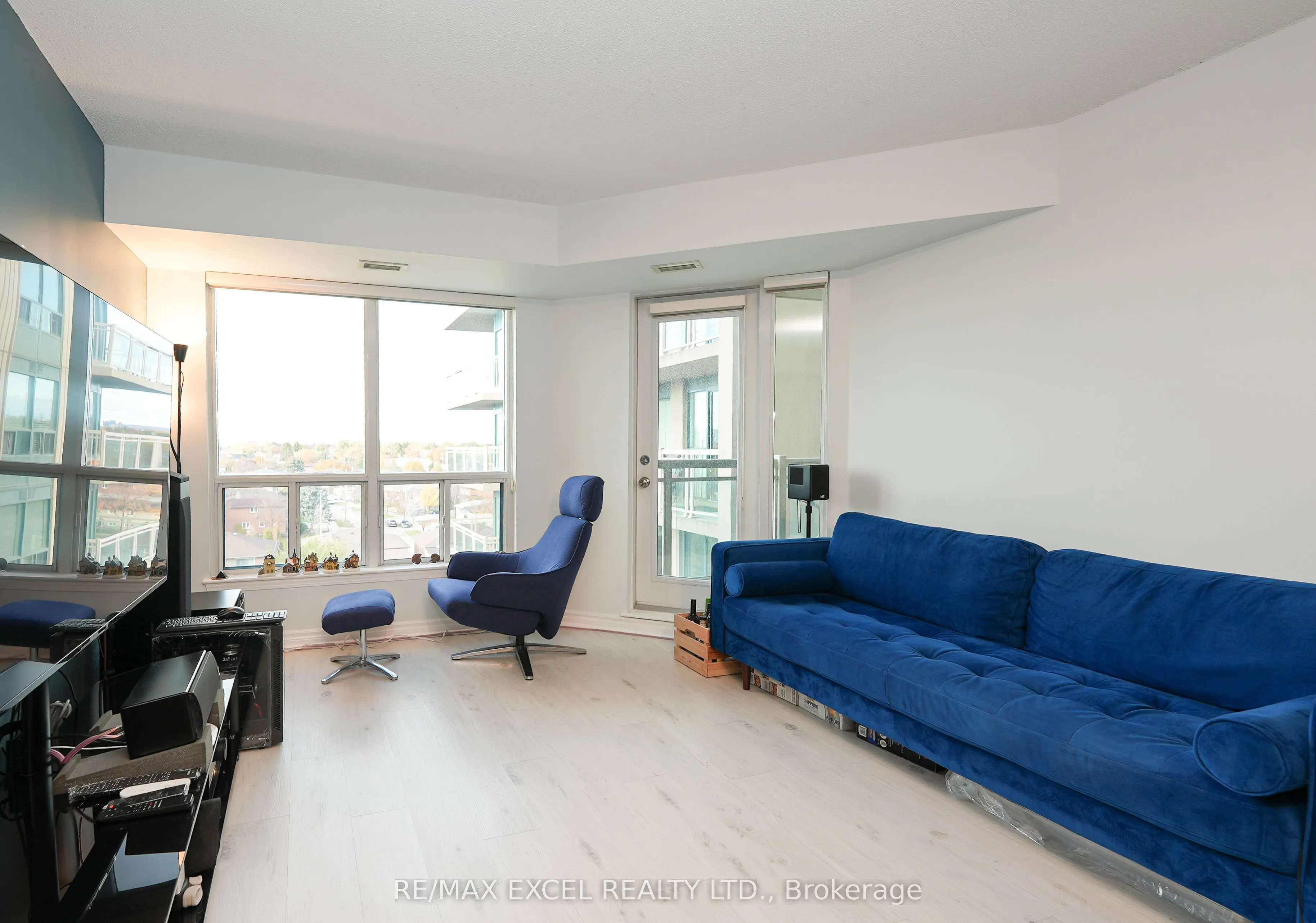920 Sheppard Avenue W #711