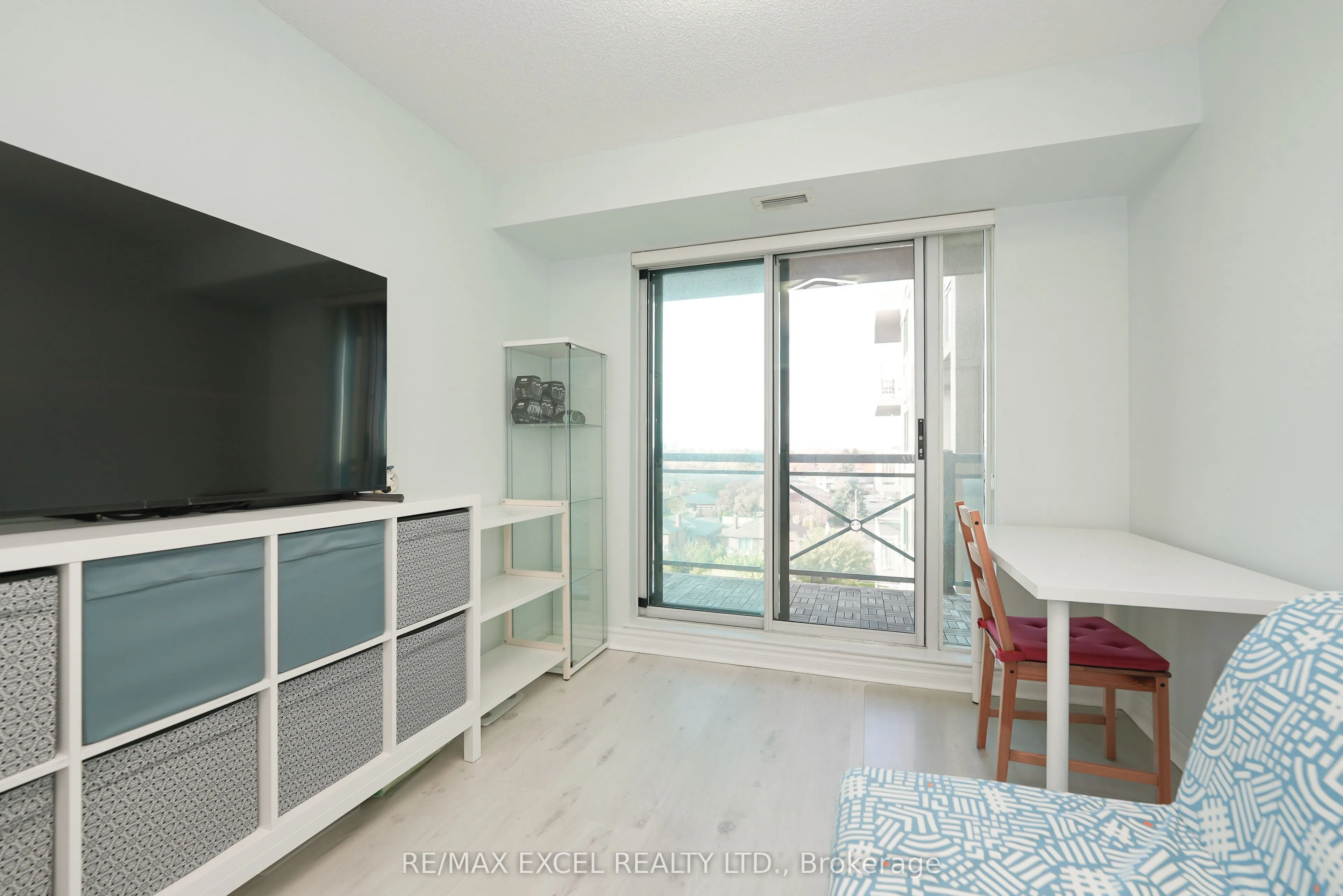 920 Sheppard Avenue W #711