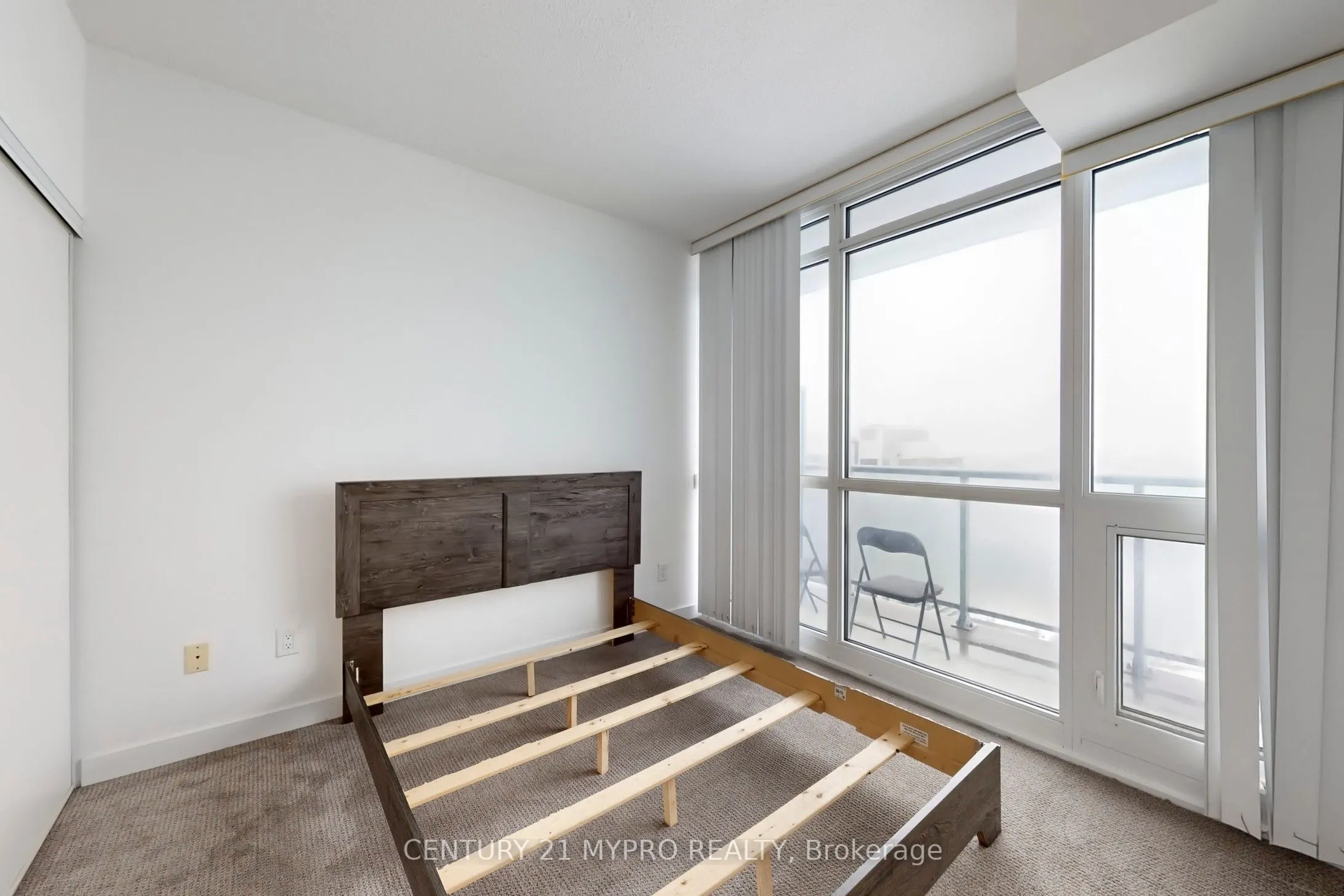 121 Mcmahon Drive #3302