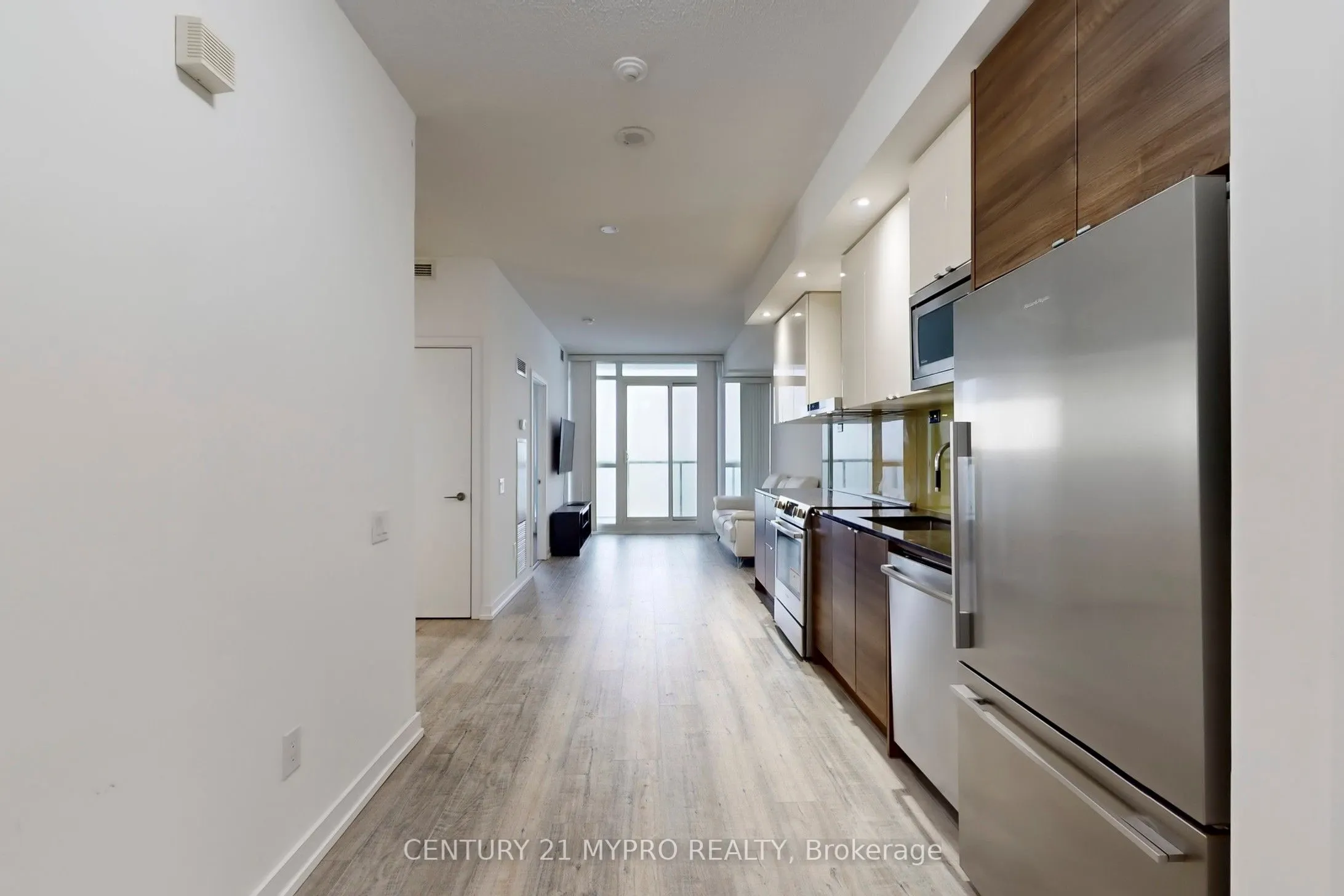121 Mcmahon Drive #3302