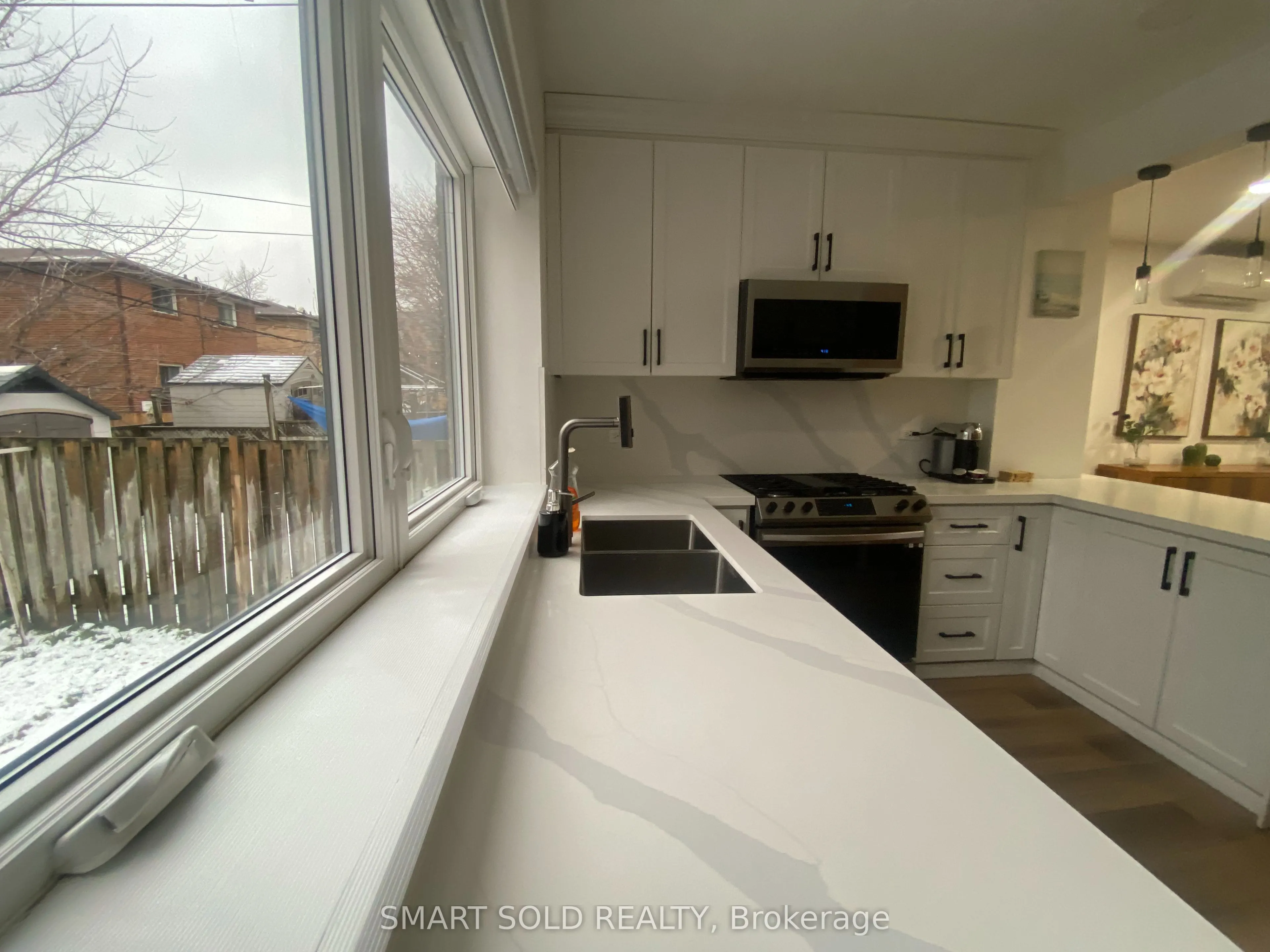 42 Arnold Avenue