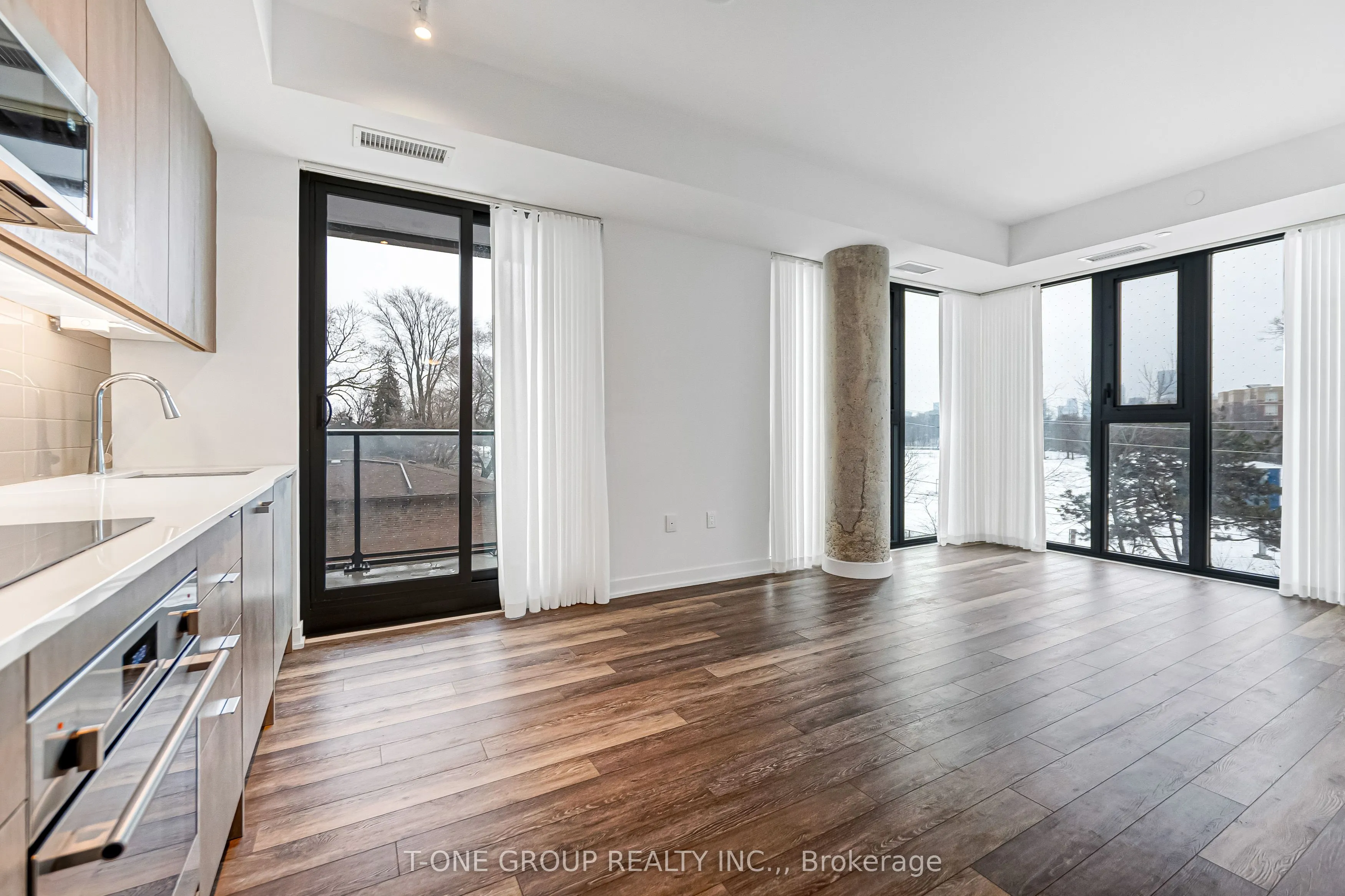 250 Lawrence Avenue W #309