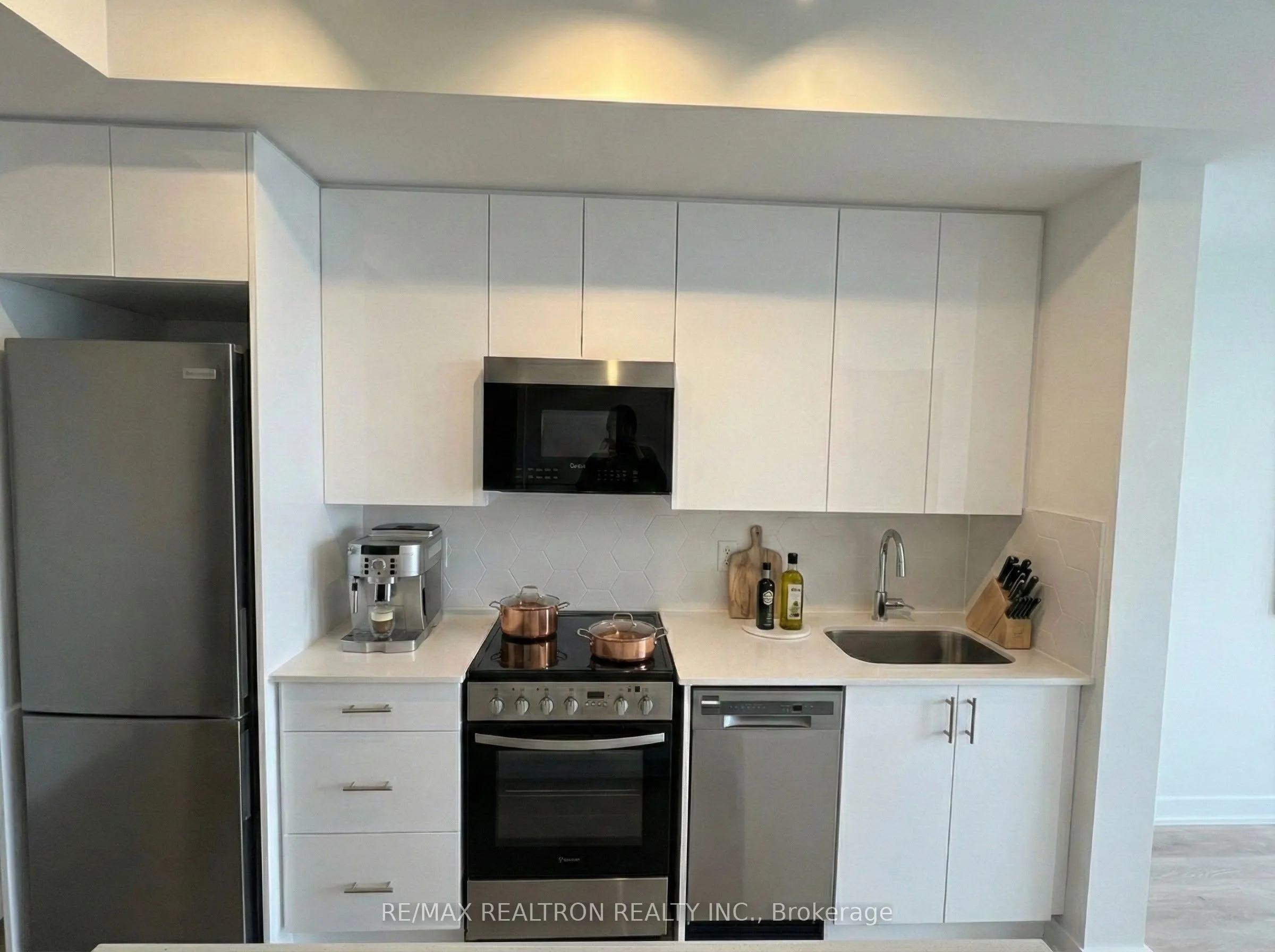 15 Ellerslie Avenue #2611