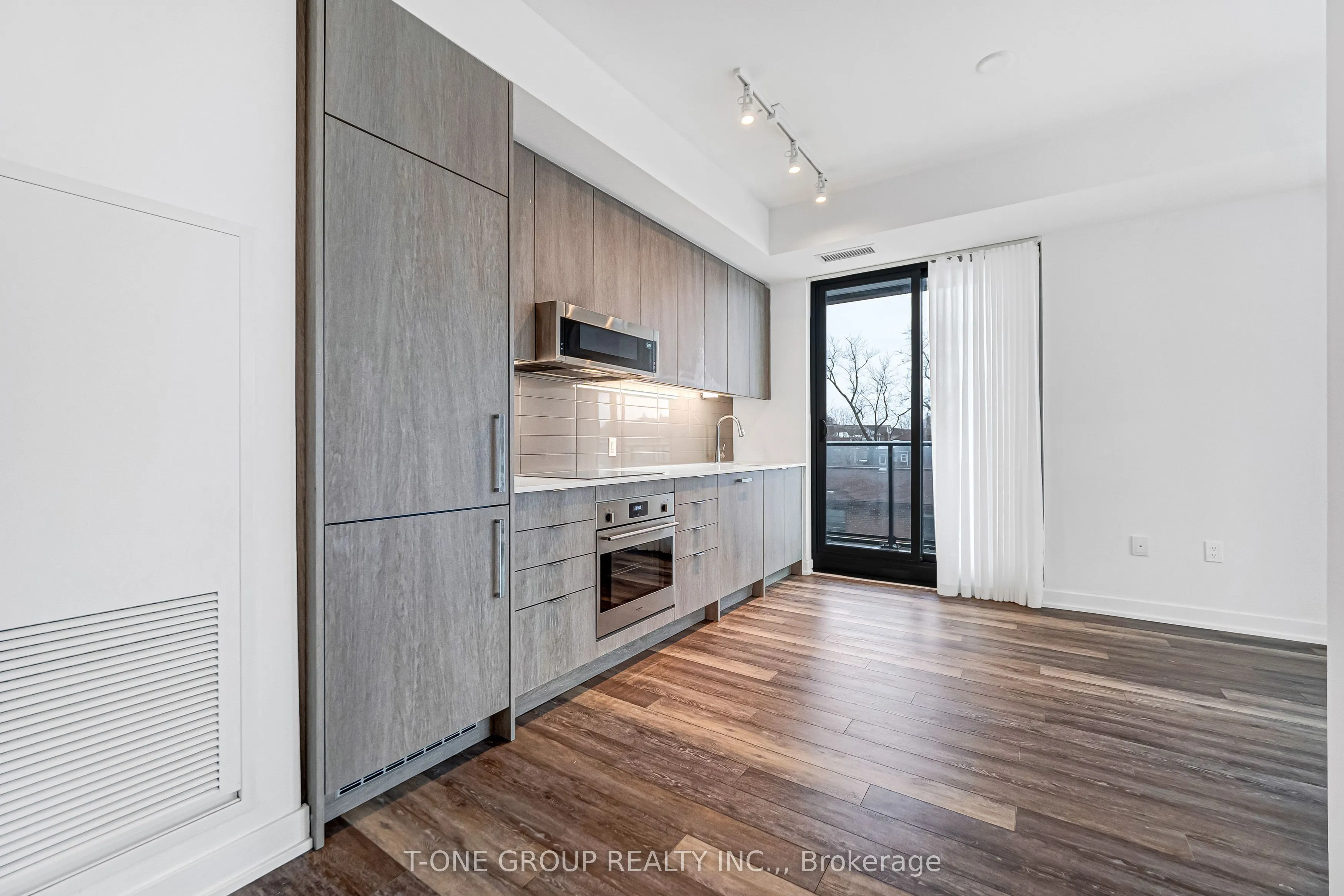 250 Lawrence Avenue W #309