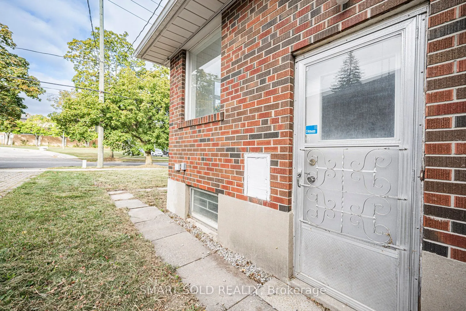 81 Maxome Avenue