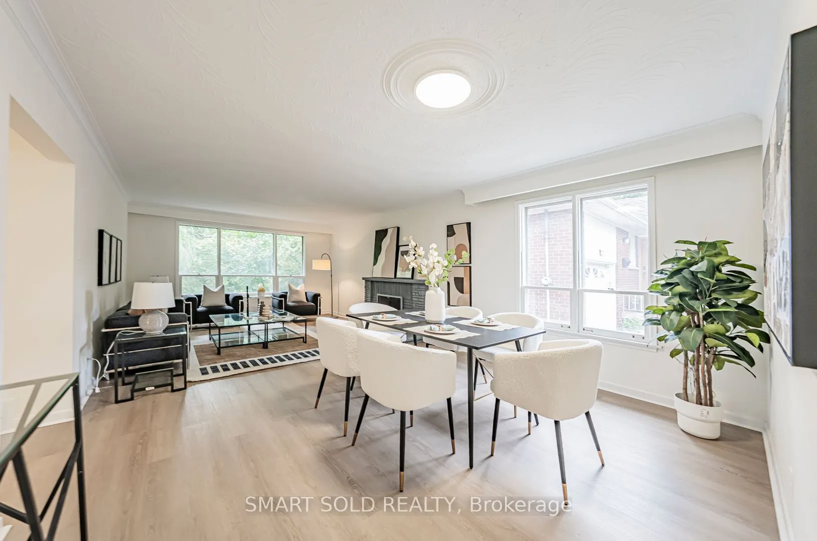 81 Maxome Avenue