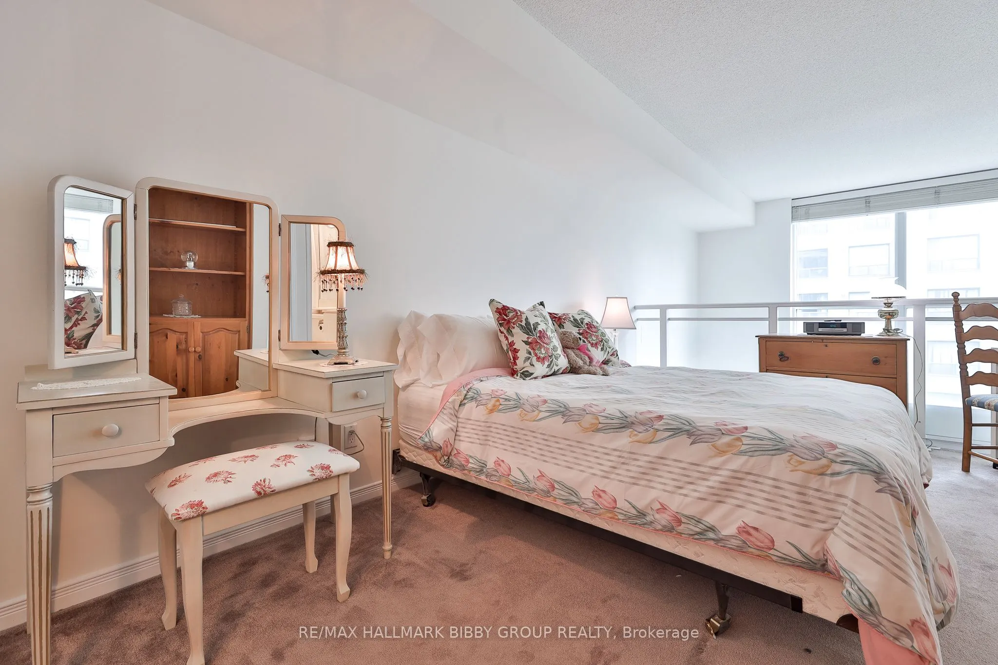 109 Front Street E #528