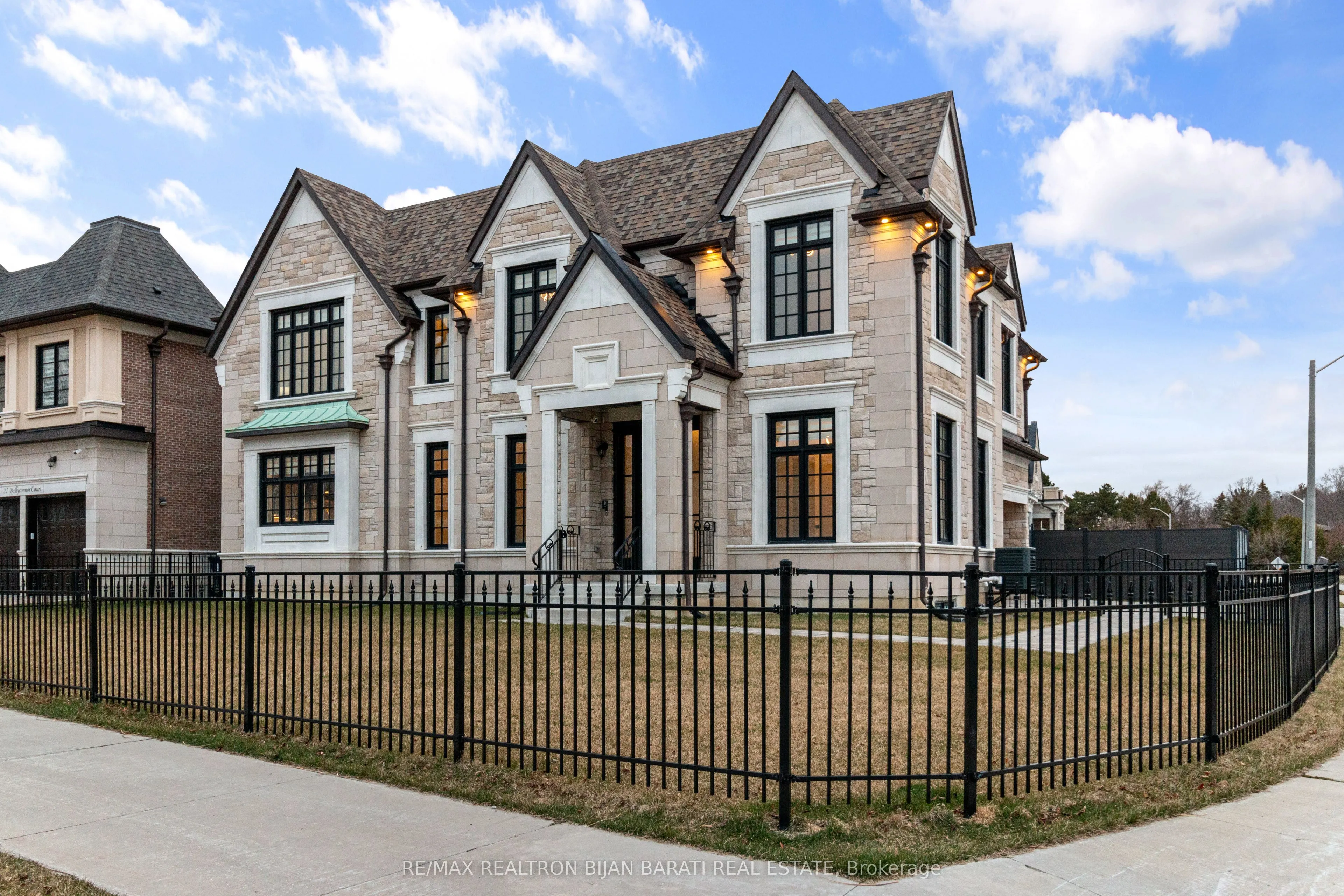 29 Ballyconnor Court