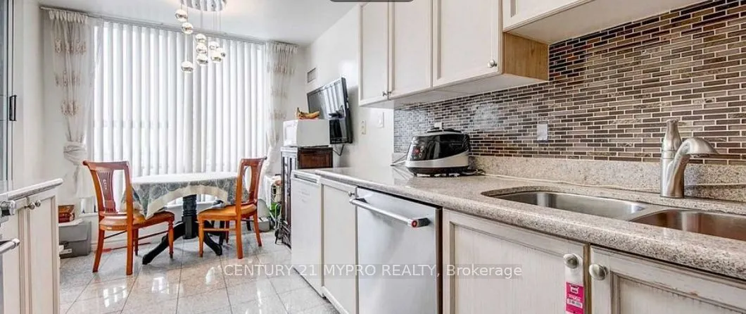 28 Empress Avenue #2208