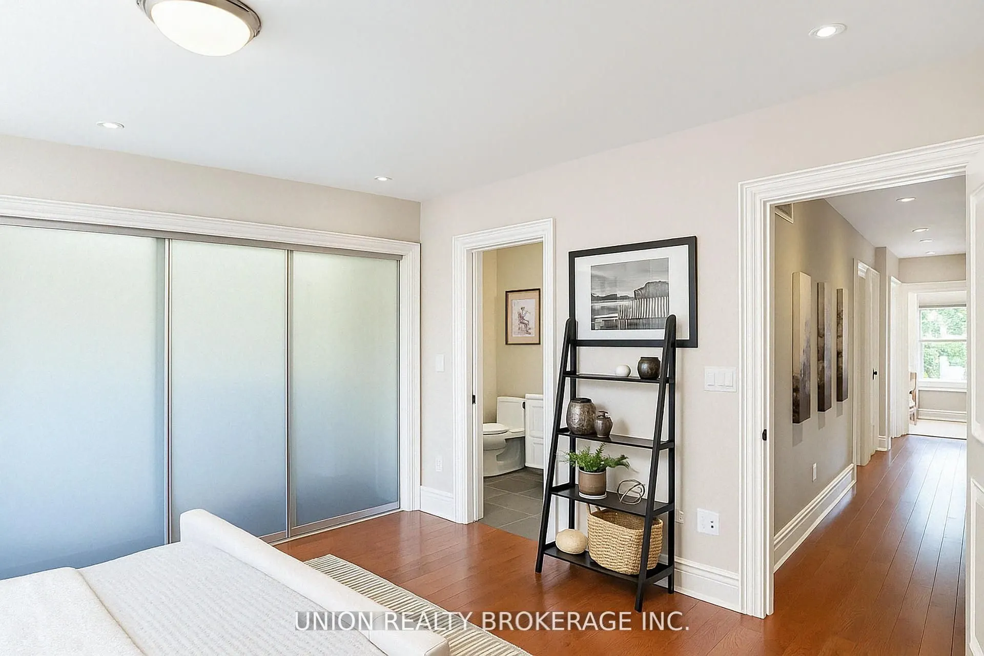 6 Jean Street