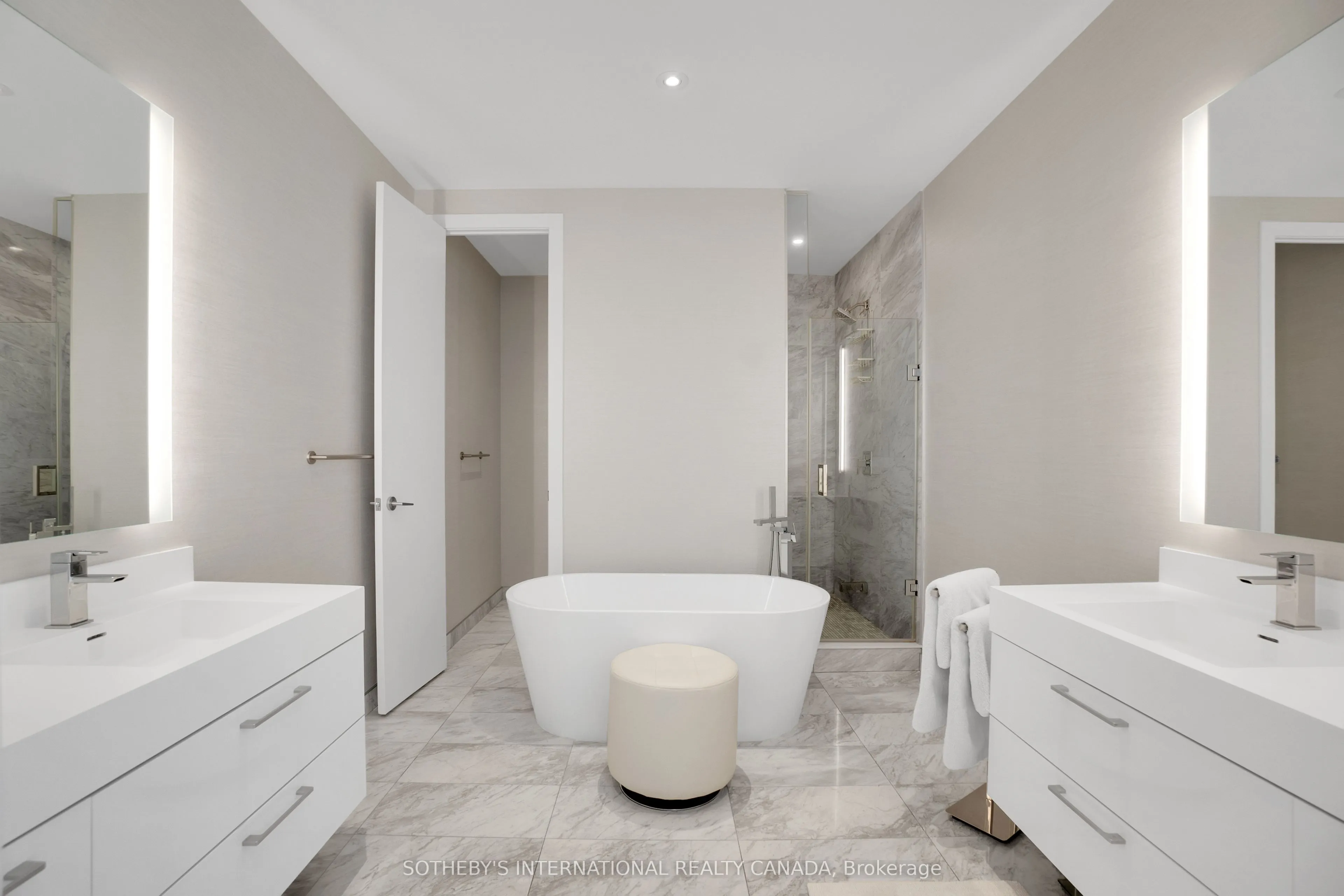 1 Yorkville Avenue #5405