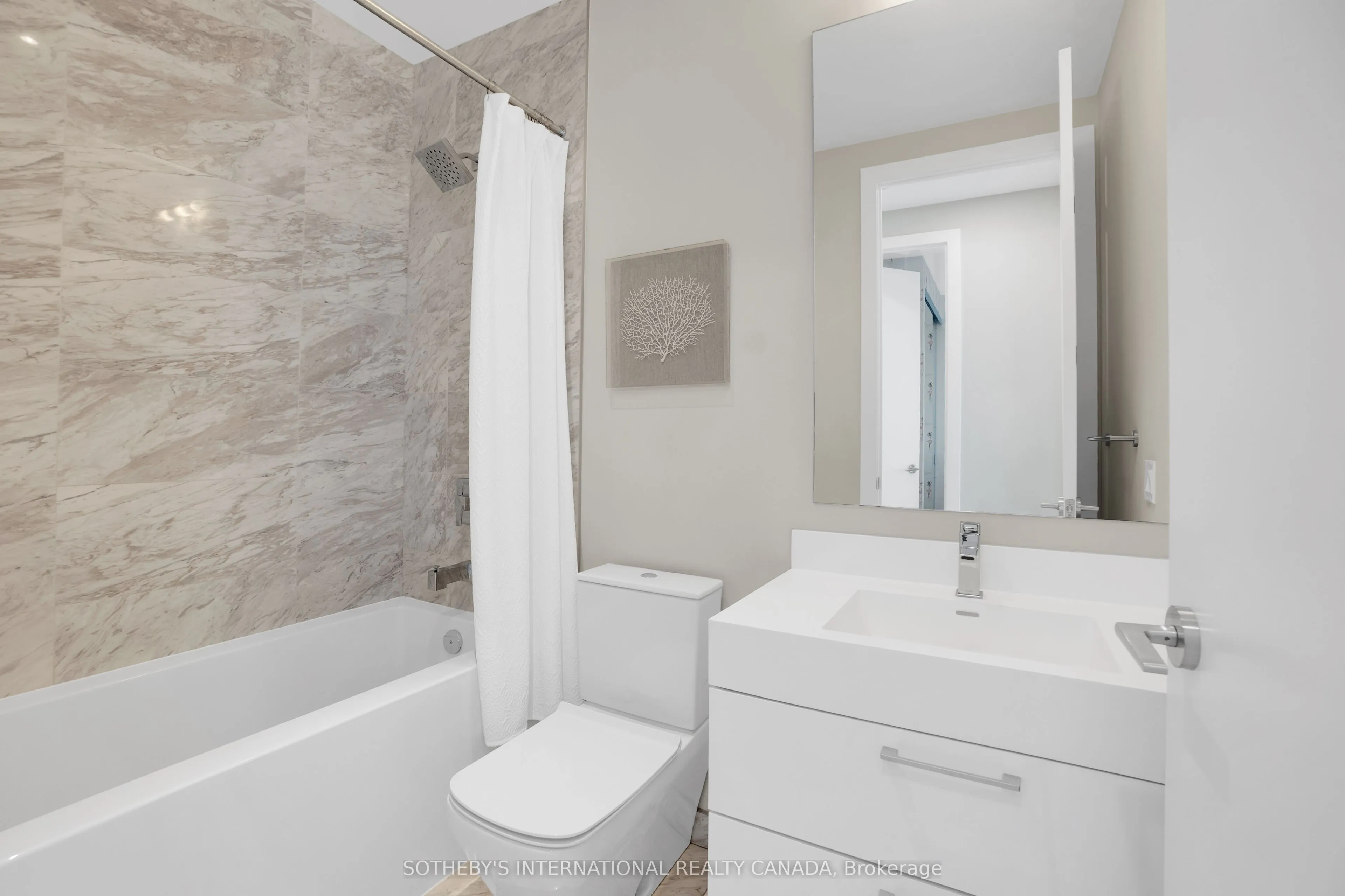 1 Yorkville Avenue #5405