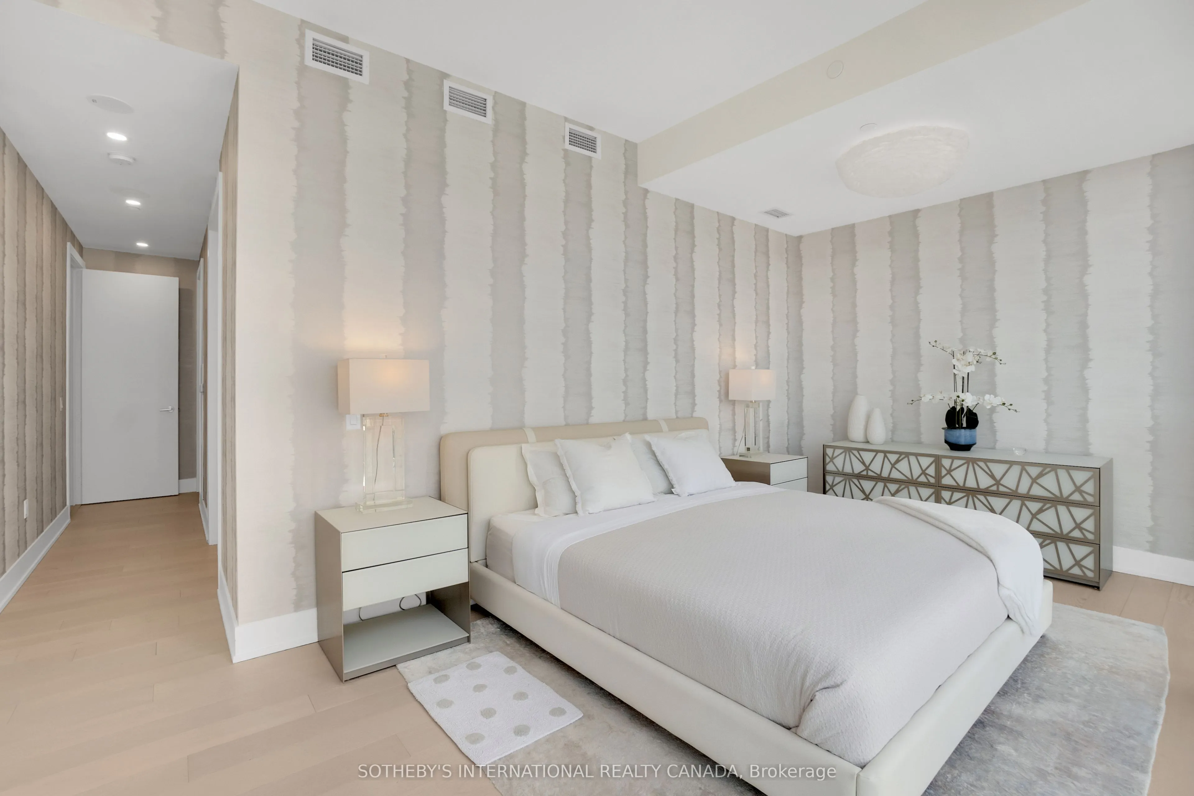 1 Yorkville Avenue #5405