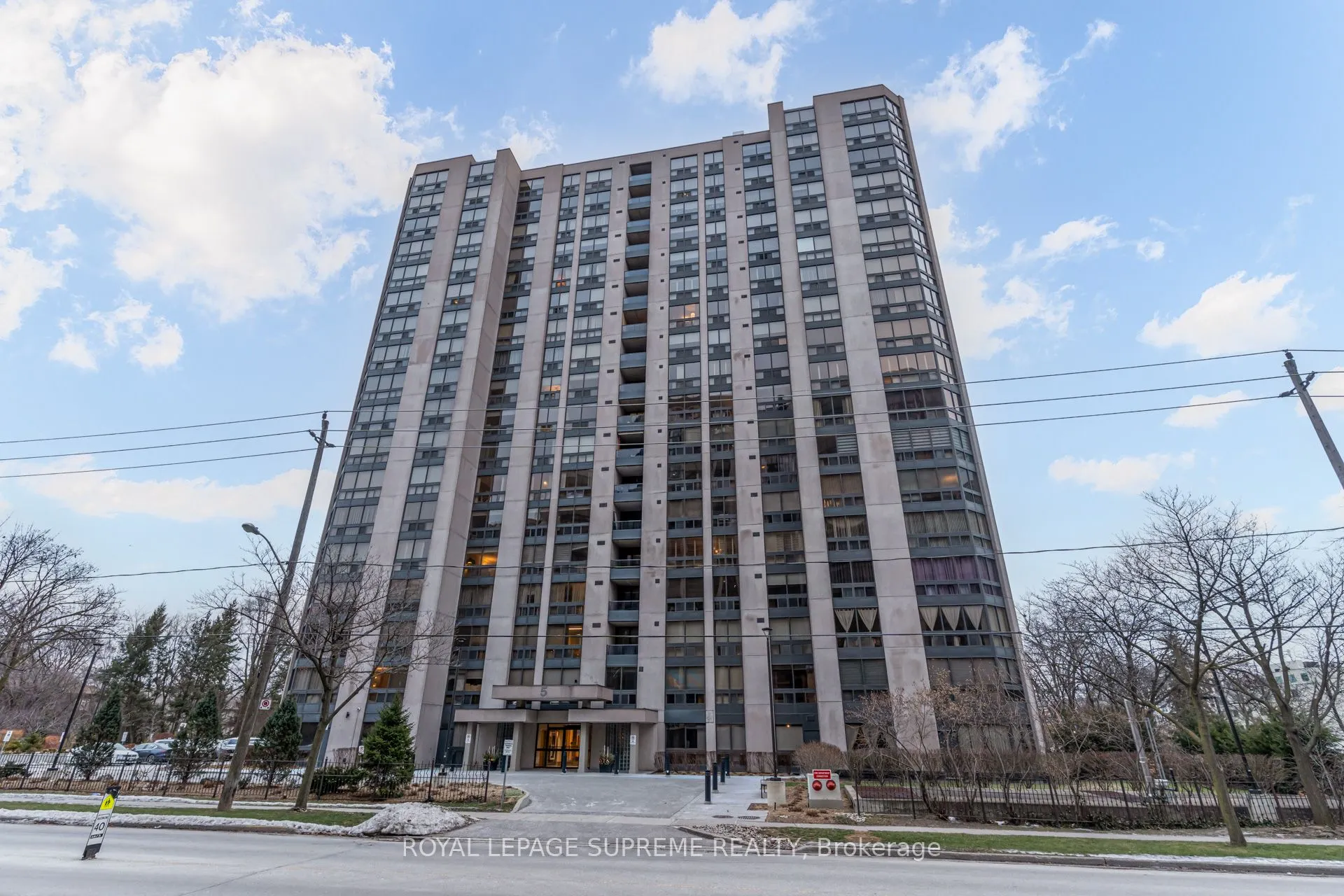 5 Kenneth Avenue #1804