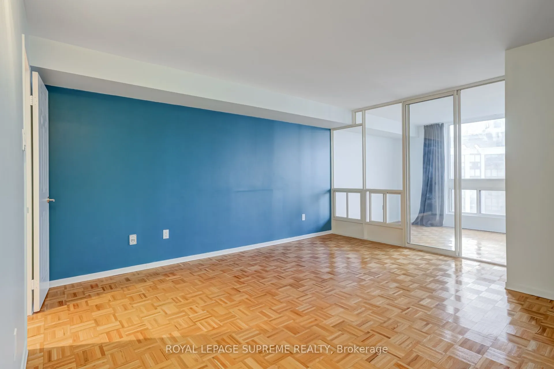 5 Kenneth Avenue #1804