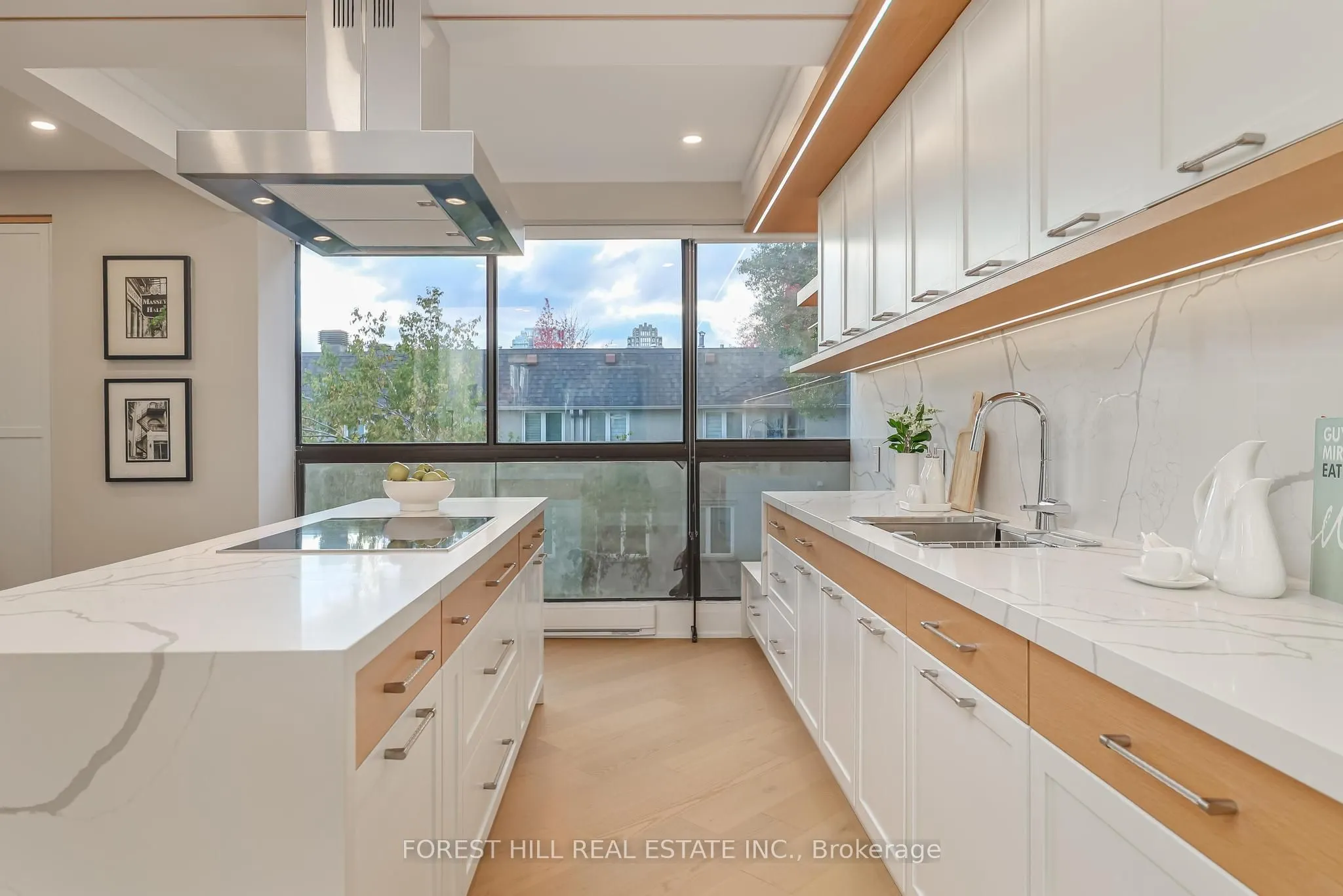 342 Spadina Road #301