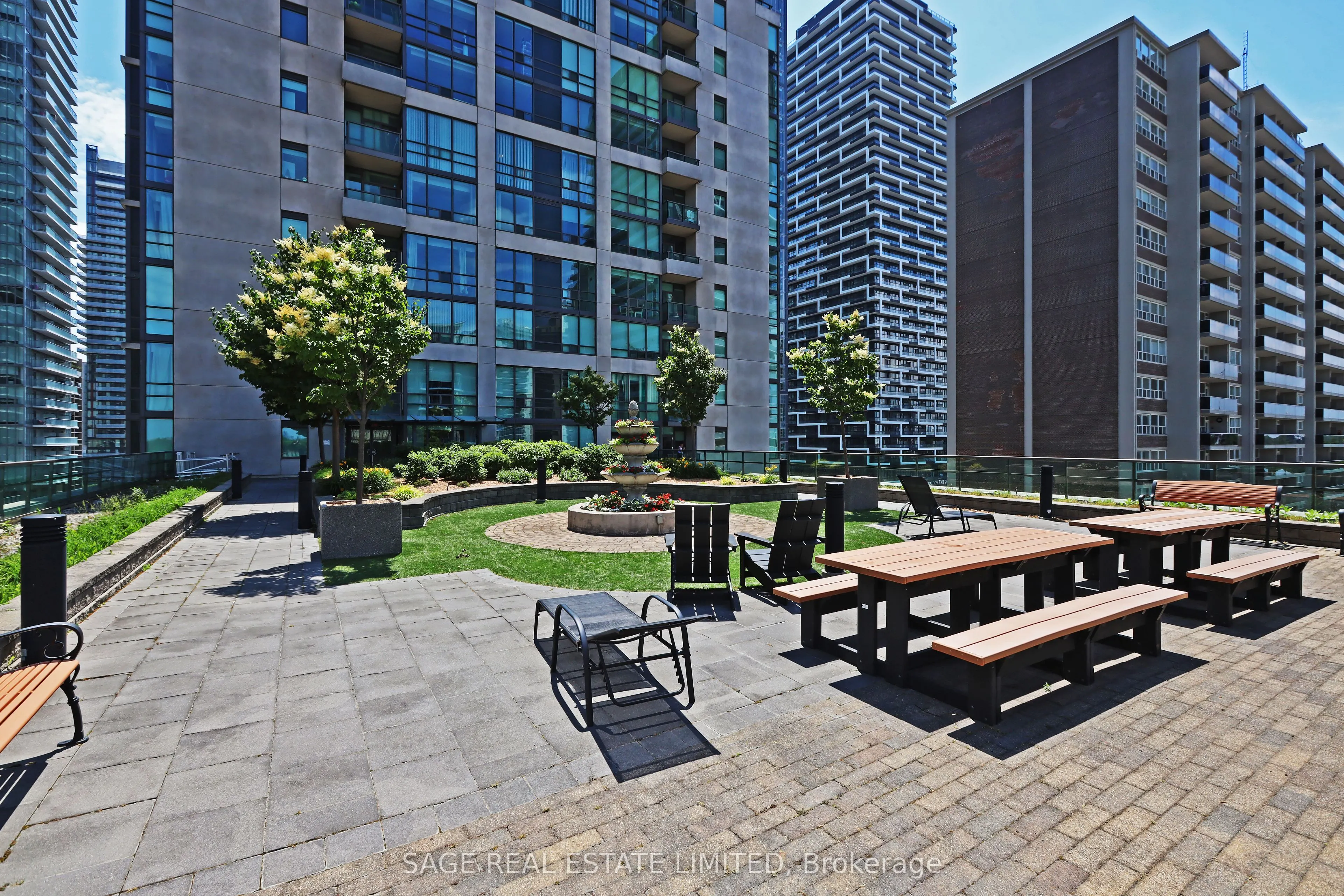 88 Broadway Avenue #1301