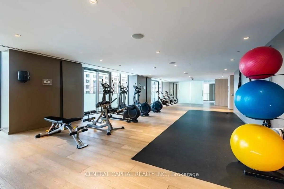 200 Bloor Street W #1501