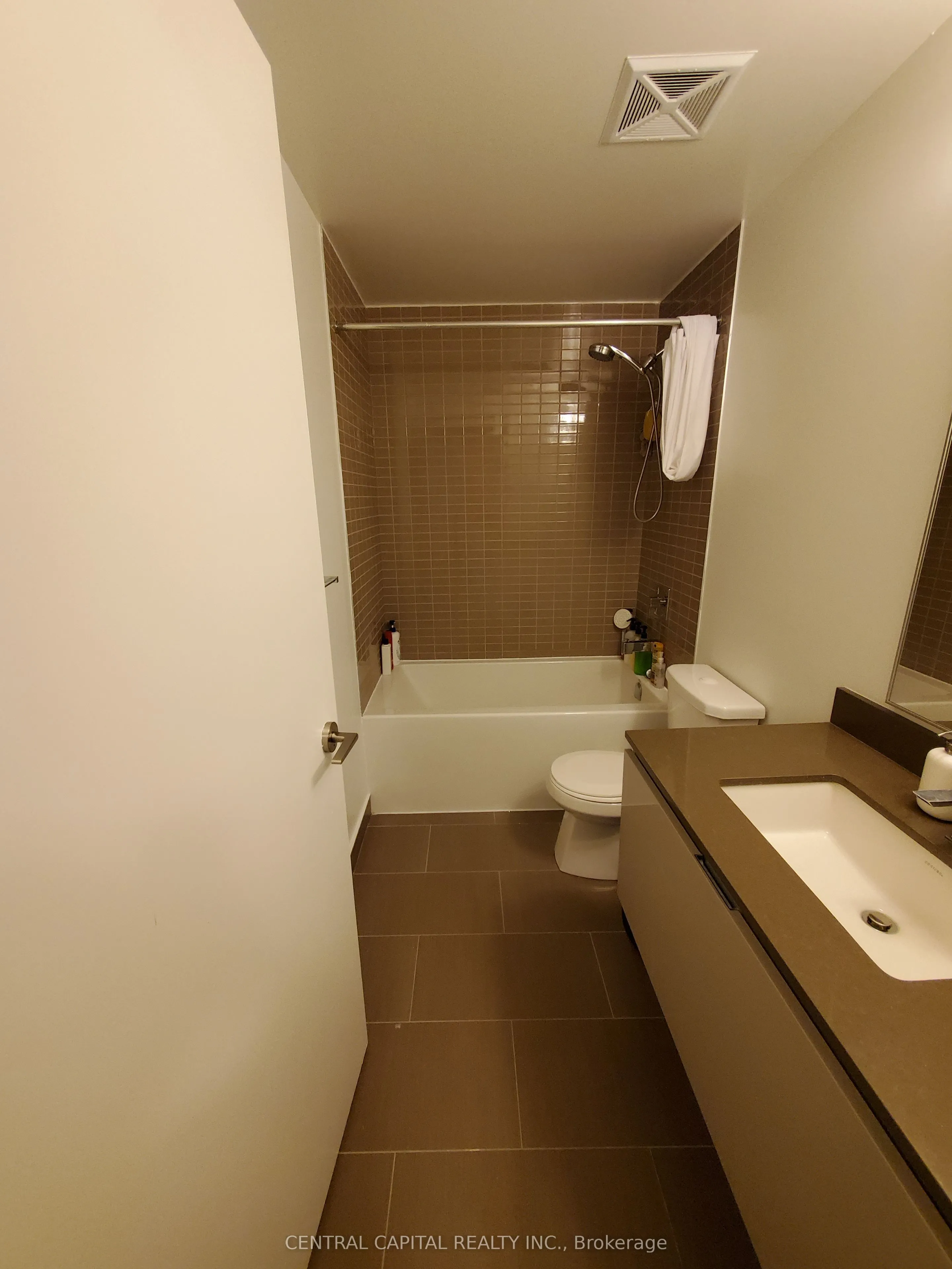 200 Bloor Street W #1501