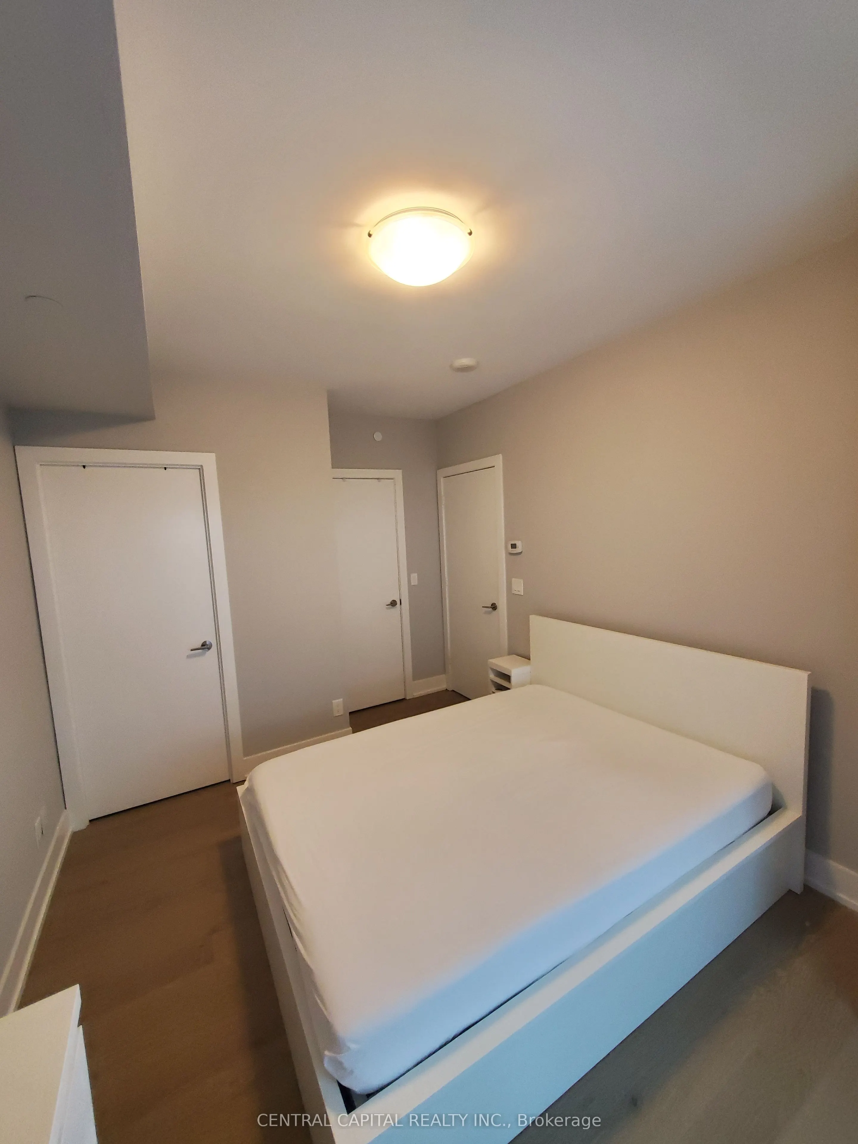 200 Bloor Street W #1501