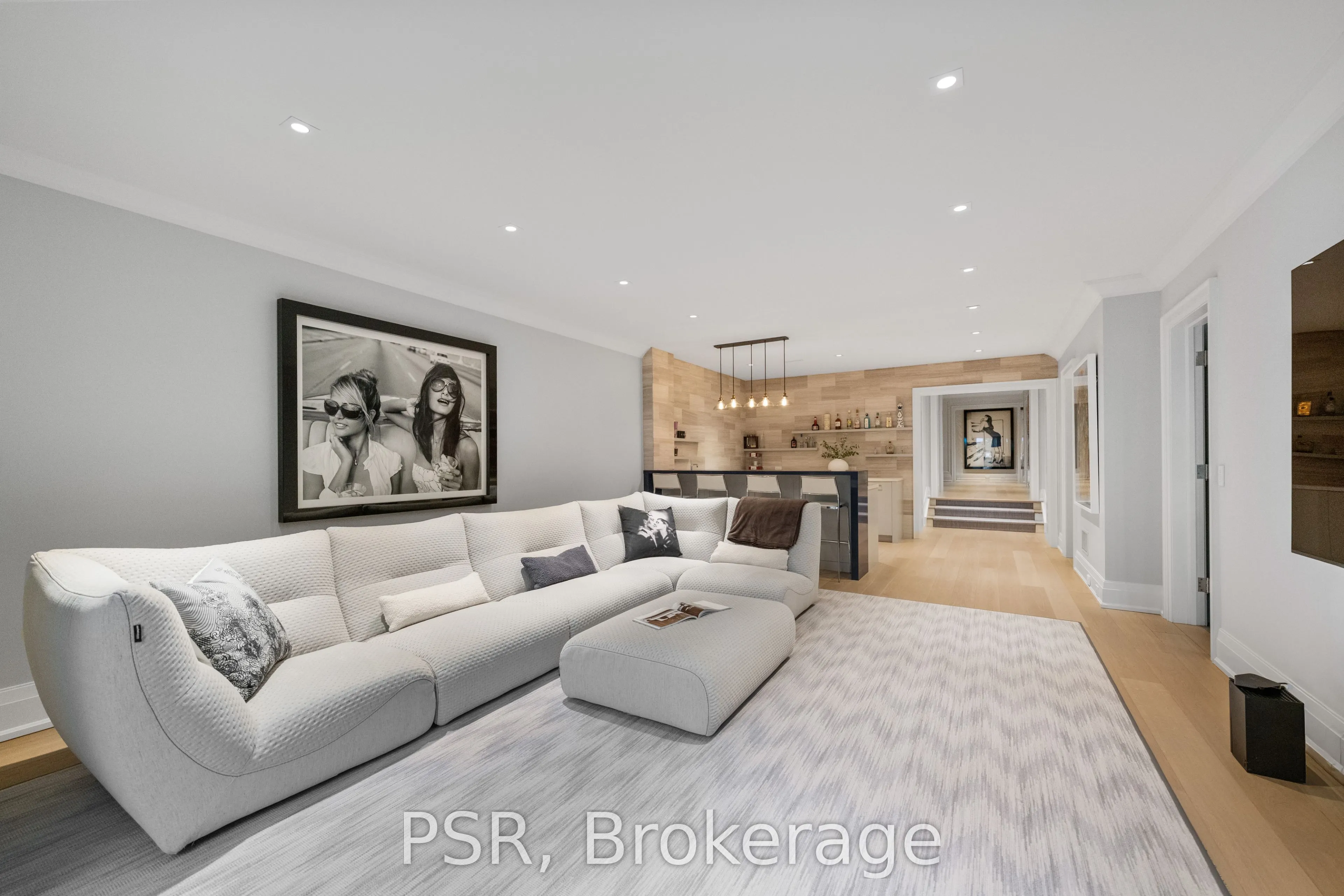 221 Dunvegan Road