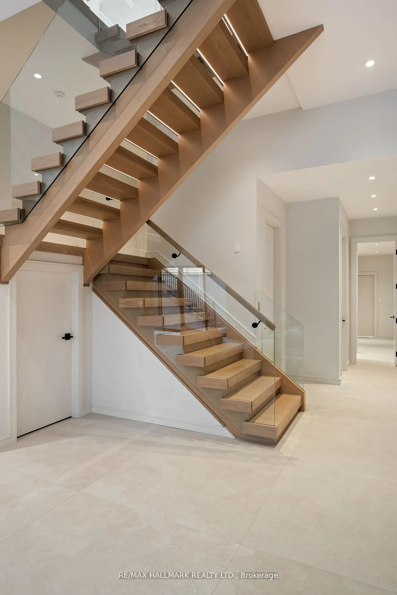 652 Bedford Park Avenue