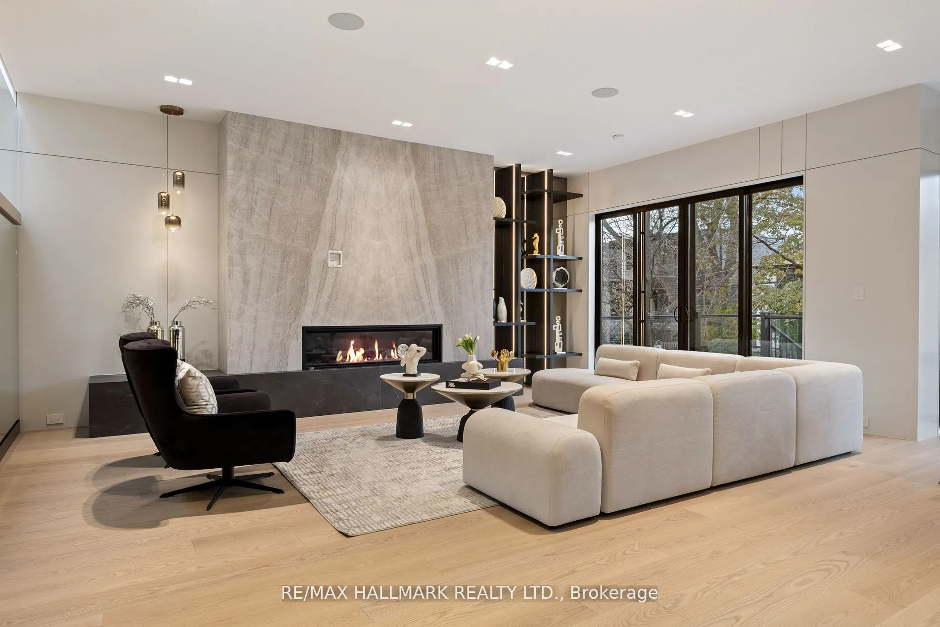 652 Bedford Park Avenue