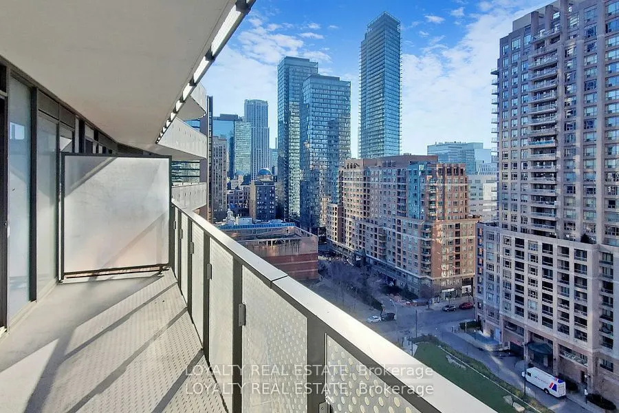 11 Wellesley Street W #1107
