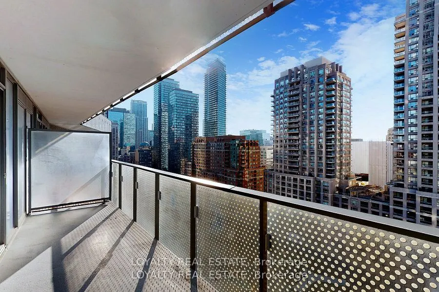 11 Wellesley Street W #1107
