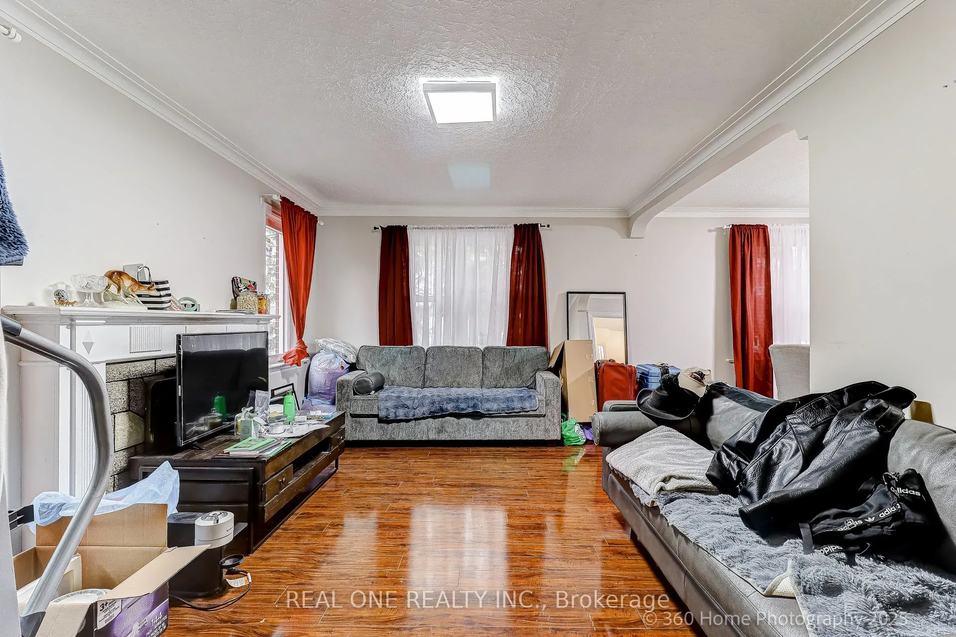 212 Cummer Avenue
