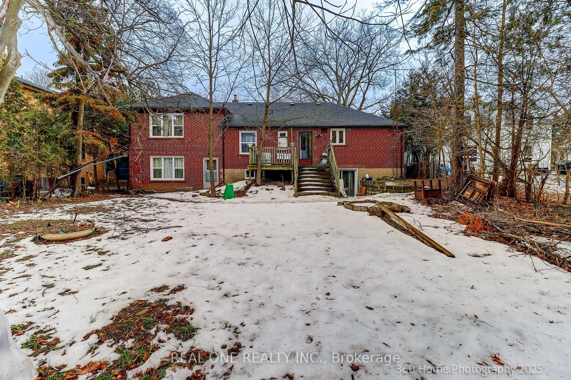 212 Cummer Avenue