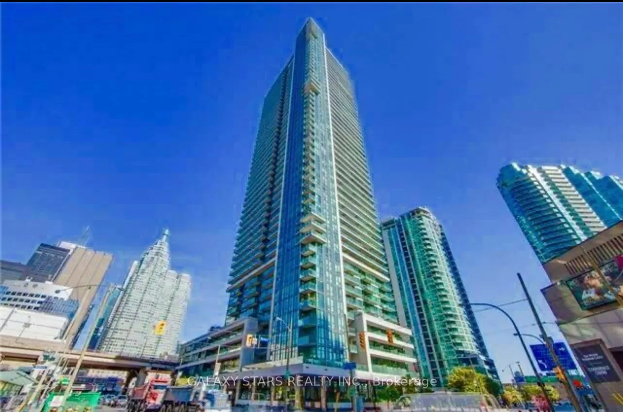 33 Bay Street #707