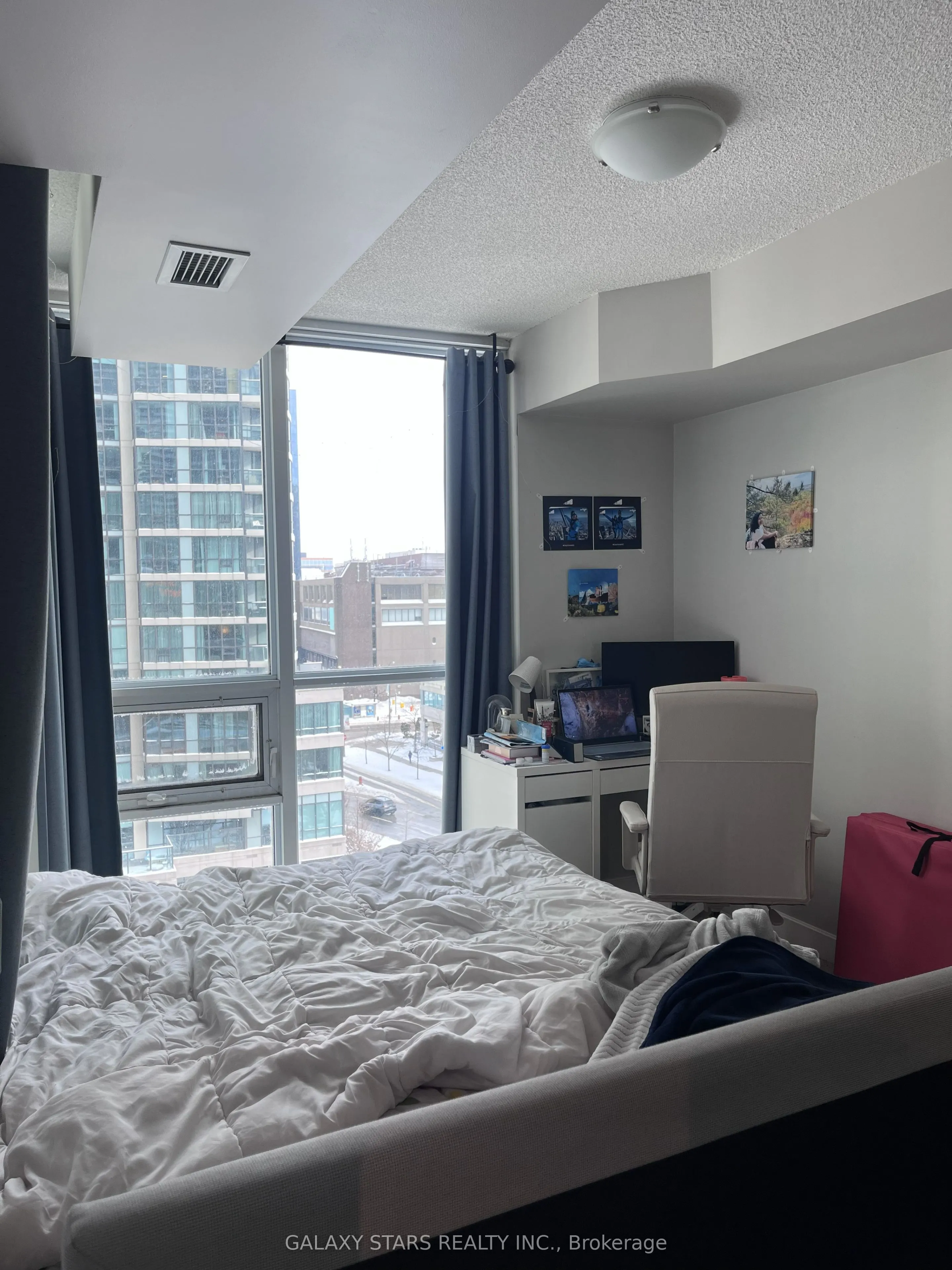 33 Bay Street #707
